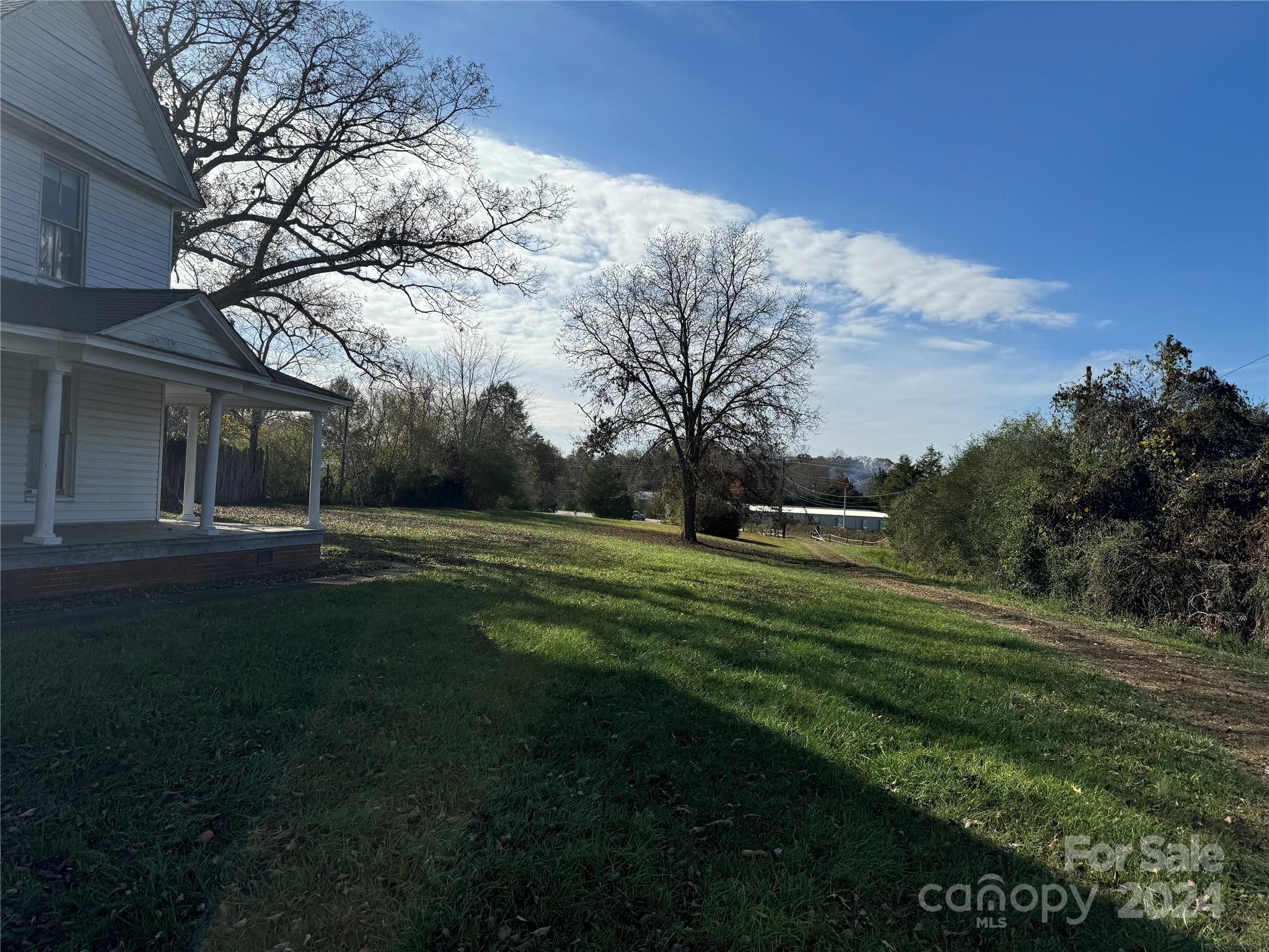 2068 Rader Circle Property Photo 27