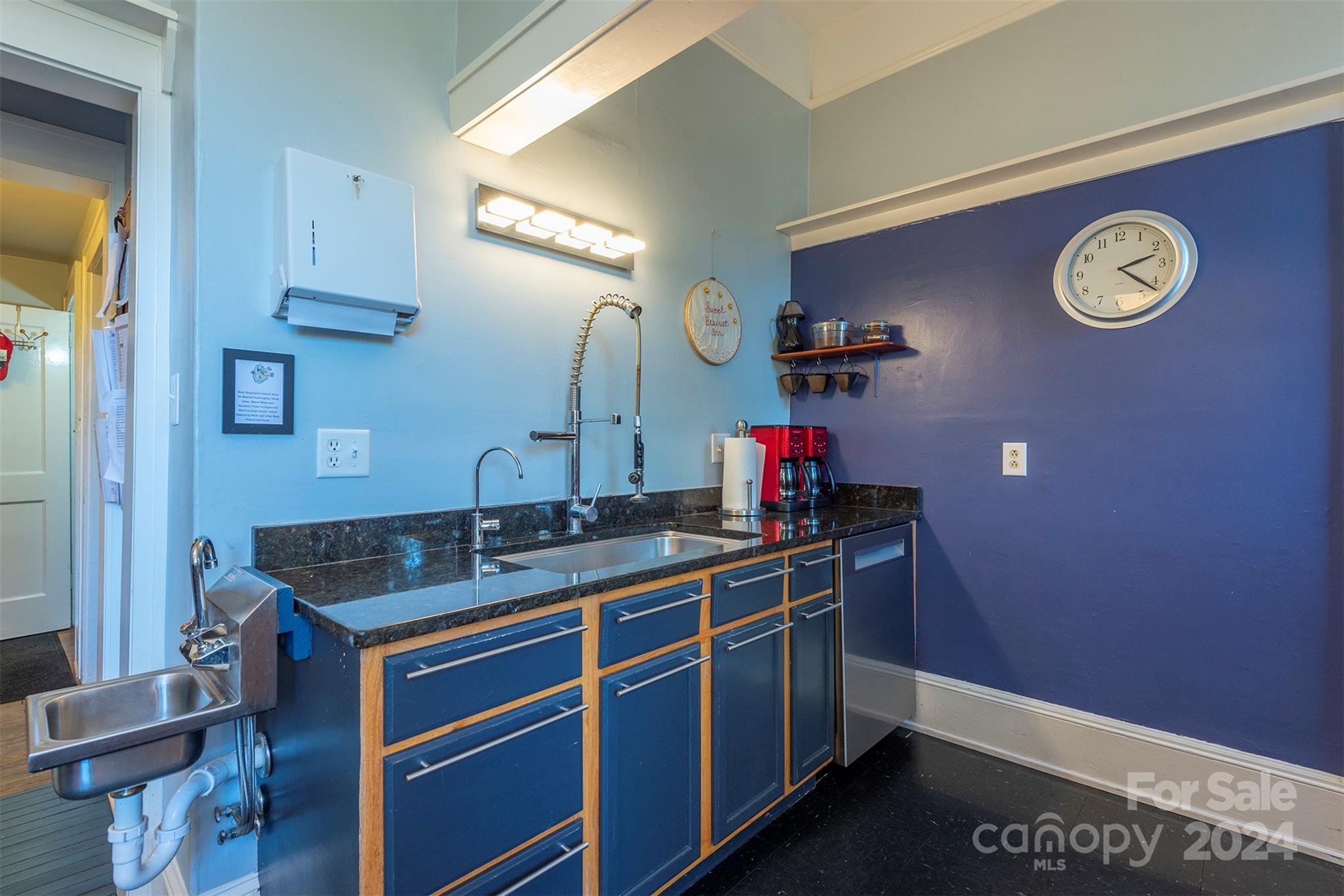 77 Kenilworth Road Property Photo 12