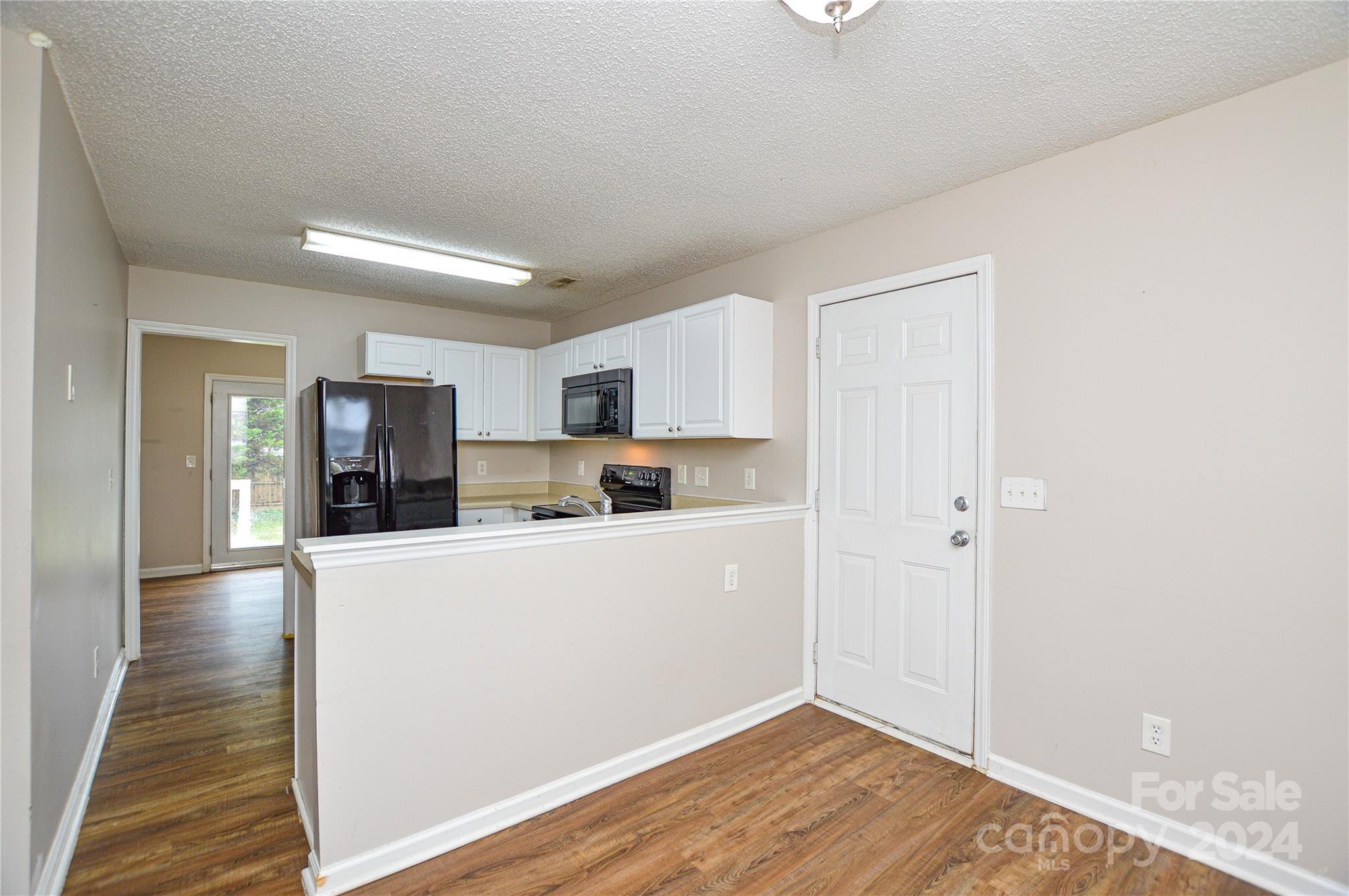 5114 Darby Drive Property Photo 11