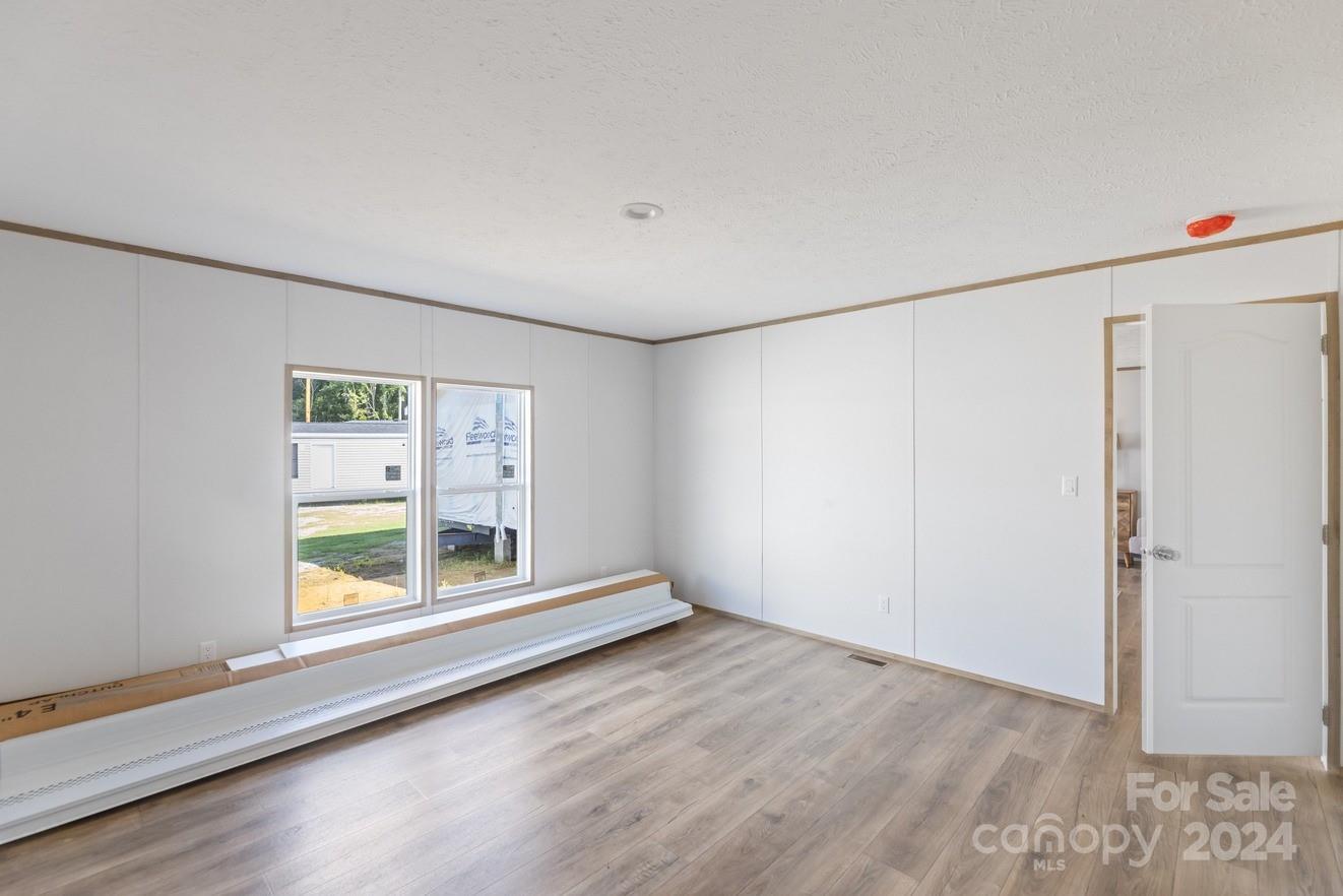 210 Sailwinds Road Property Photo 12