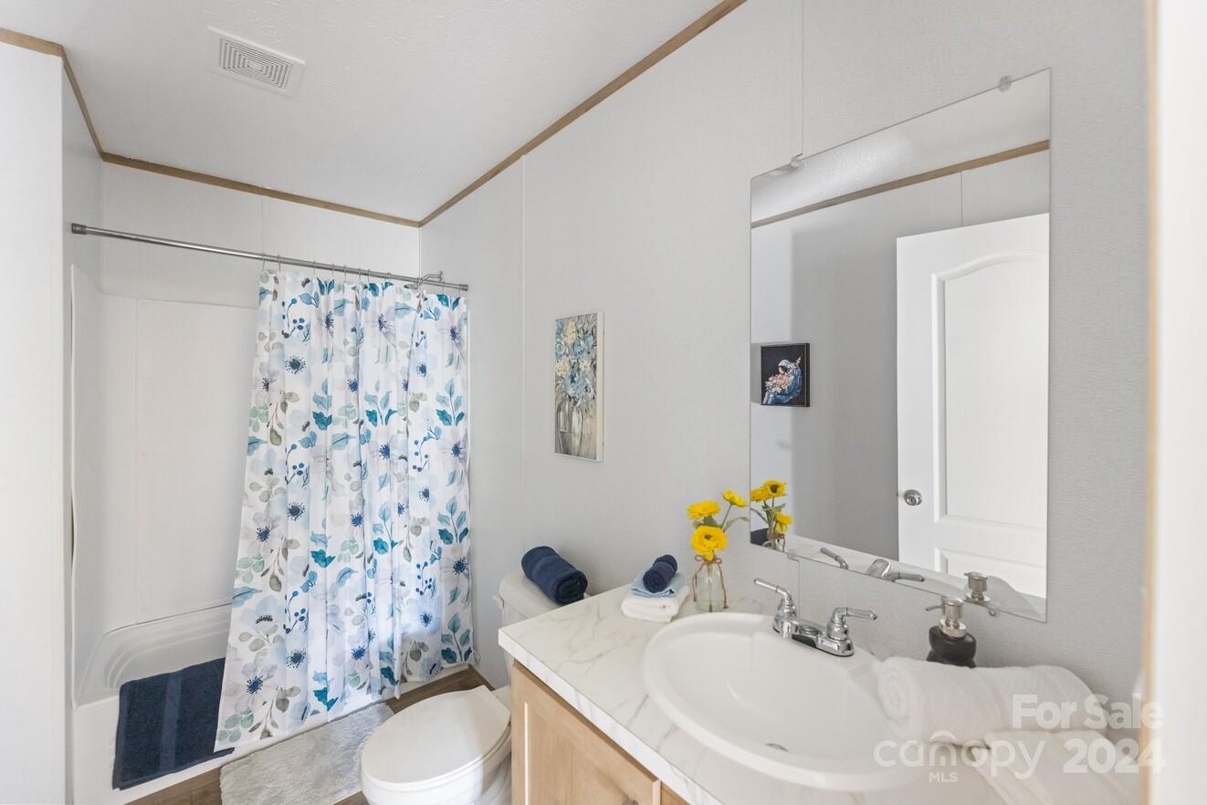 210 Sailwinds Road Property Photo 15