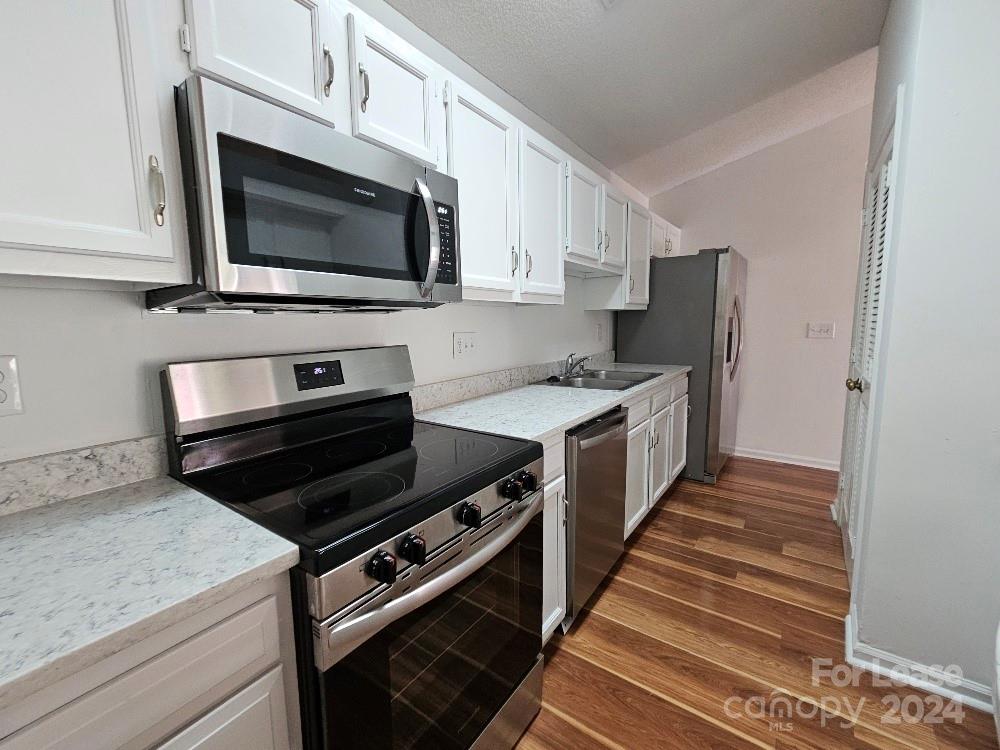 6217 Rosecroft Drive Property Photo 7