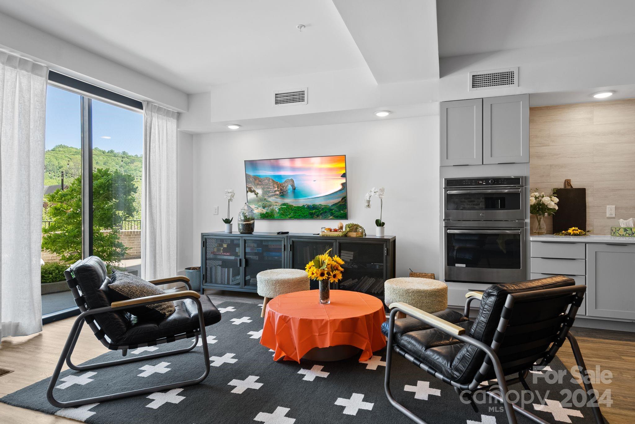 55 S Market Street 311 Property Photo 26