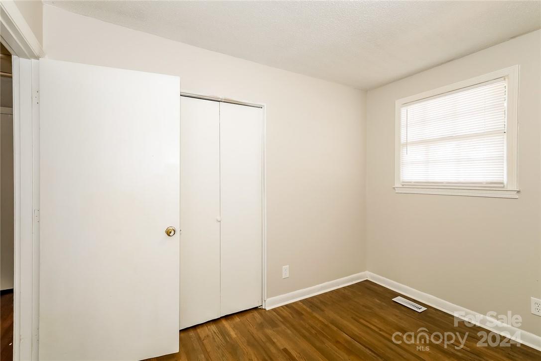 974 Sylvia Circle Property Photo 14