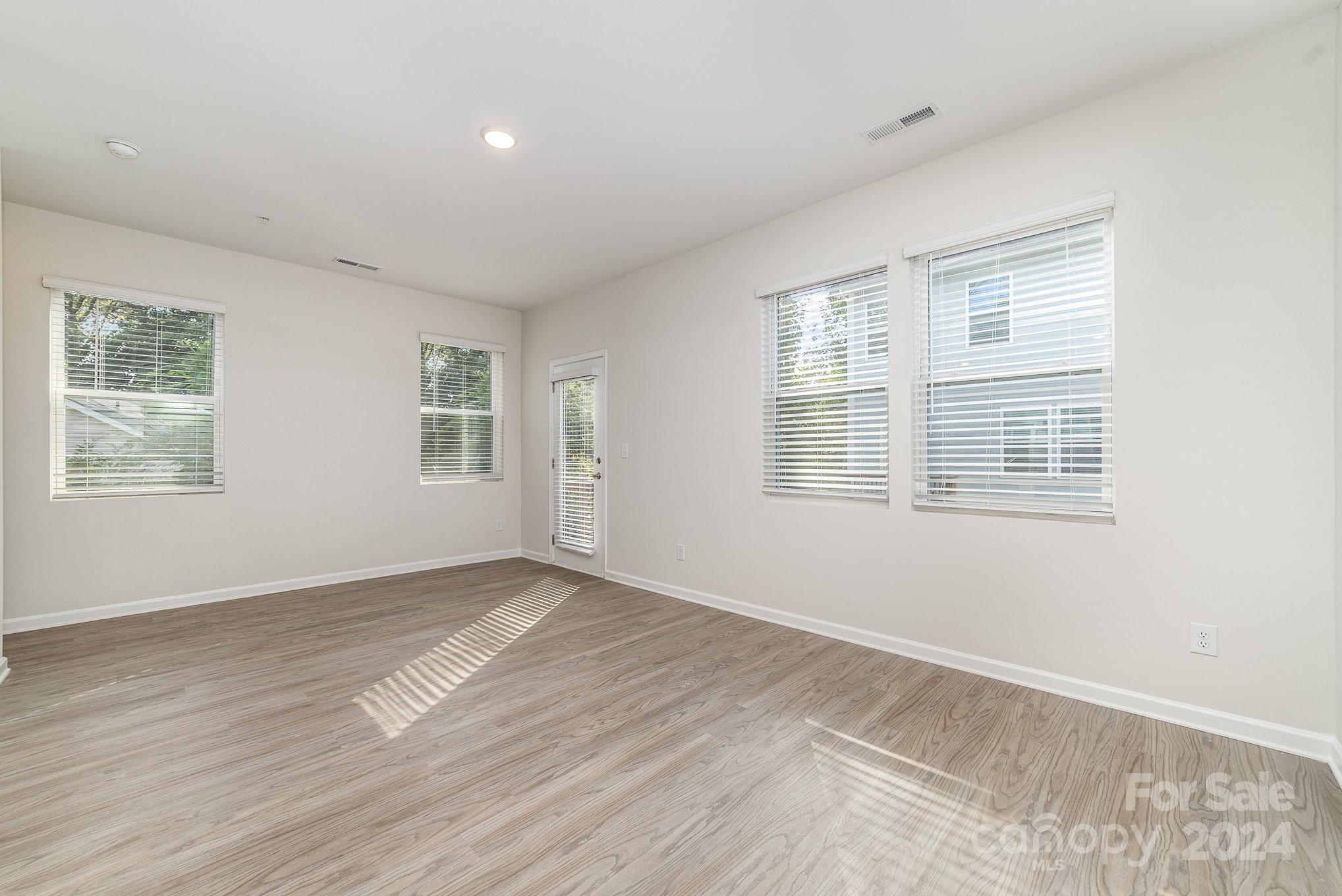 2304 Via Dei Conte Alley Property Photo 8