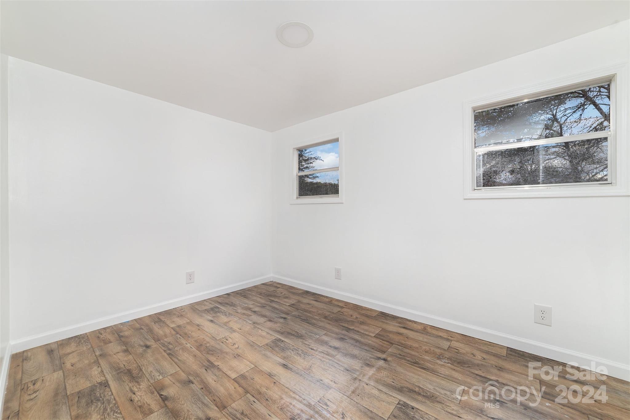 1170 Teaberry Lane Property Photo 10