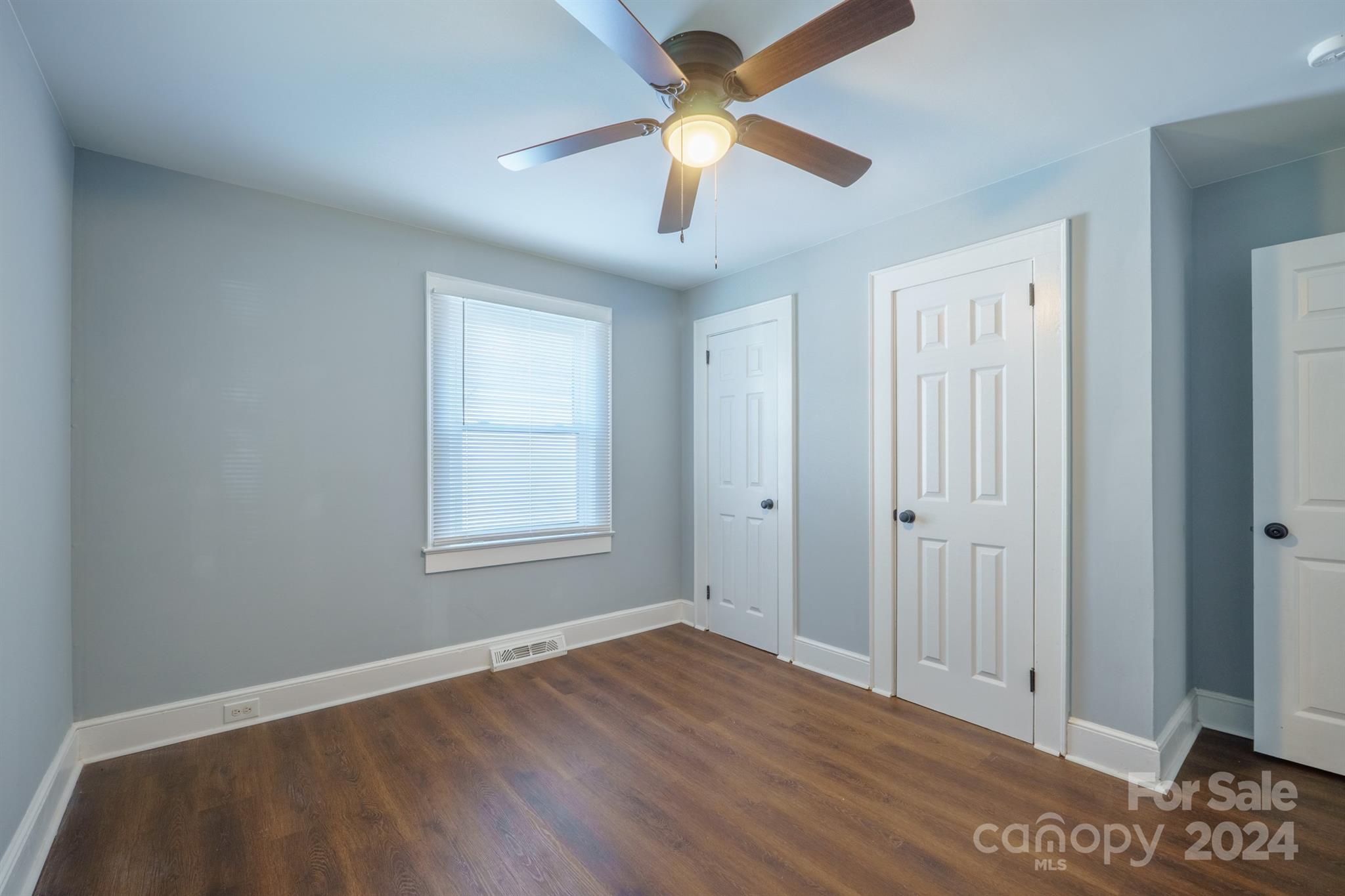 571 Hillandale Street Property Photo 16