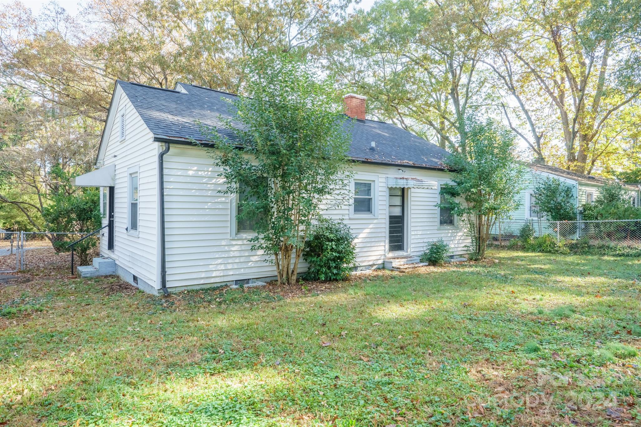 571 Hillandale Street Property Photo 25
