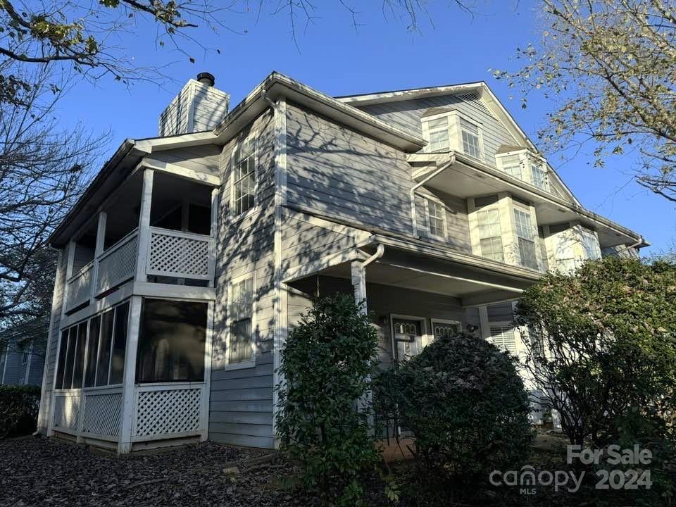6017 Treetop Court Property Photo