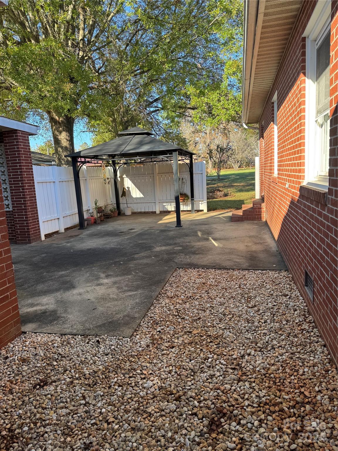6650 Sherrills Ford Road Property Photo 10
