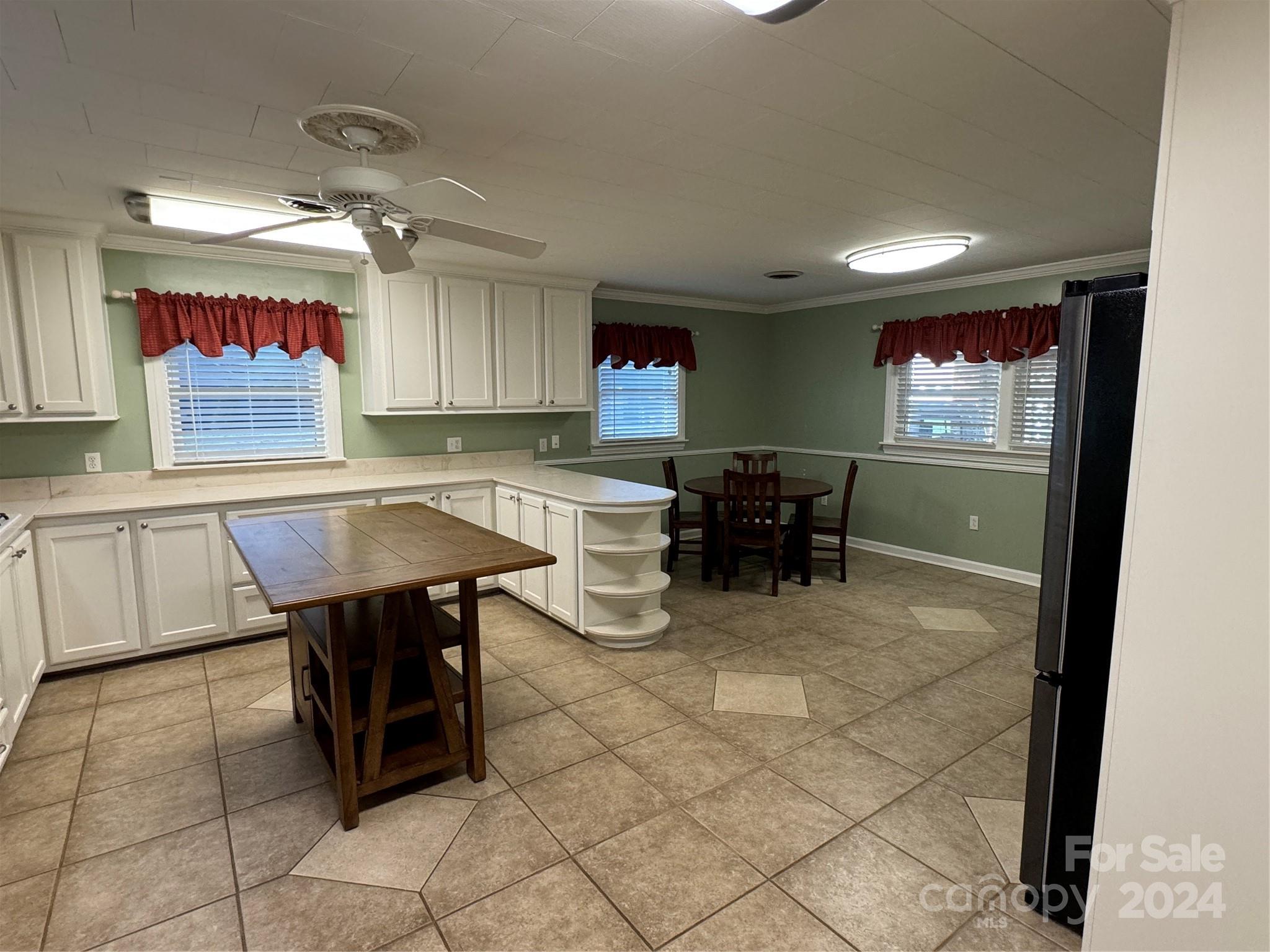 6650 Sherrills Ford Road Property Photo 14