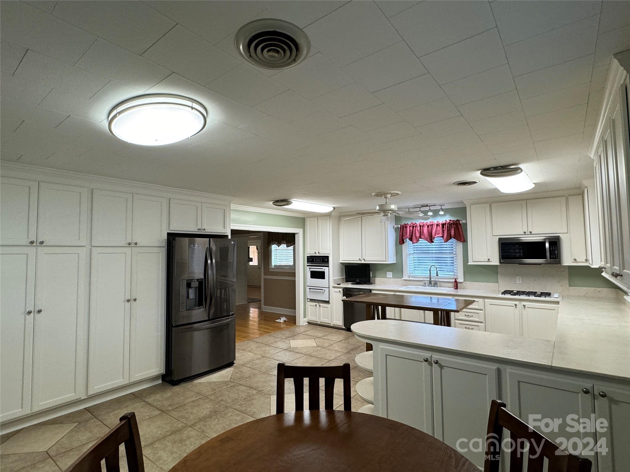 6650 Sherrills Ford Road Property Photo 15