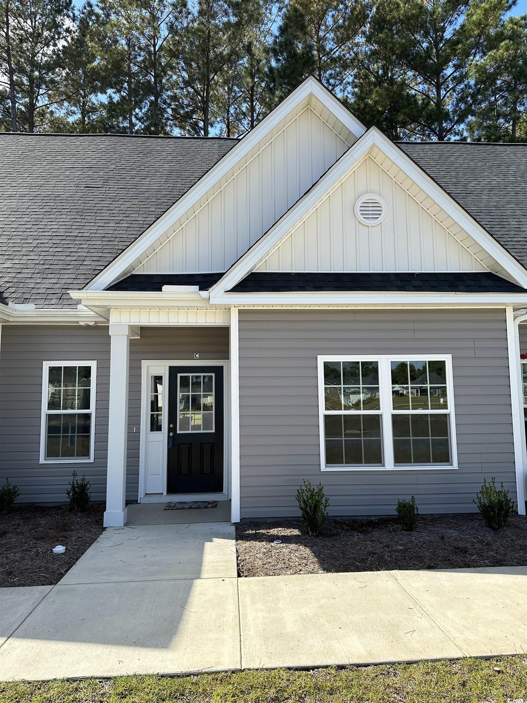 124 Kingsbury Loop Property Photo 1
