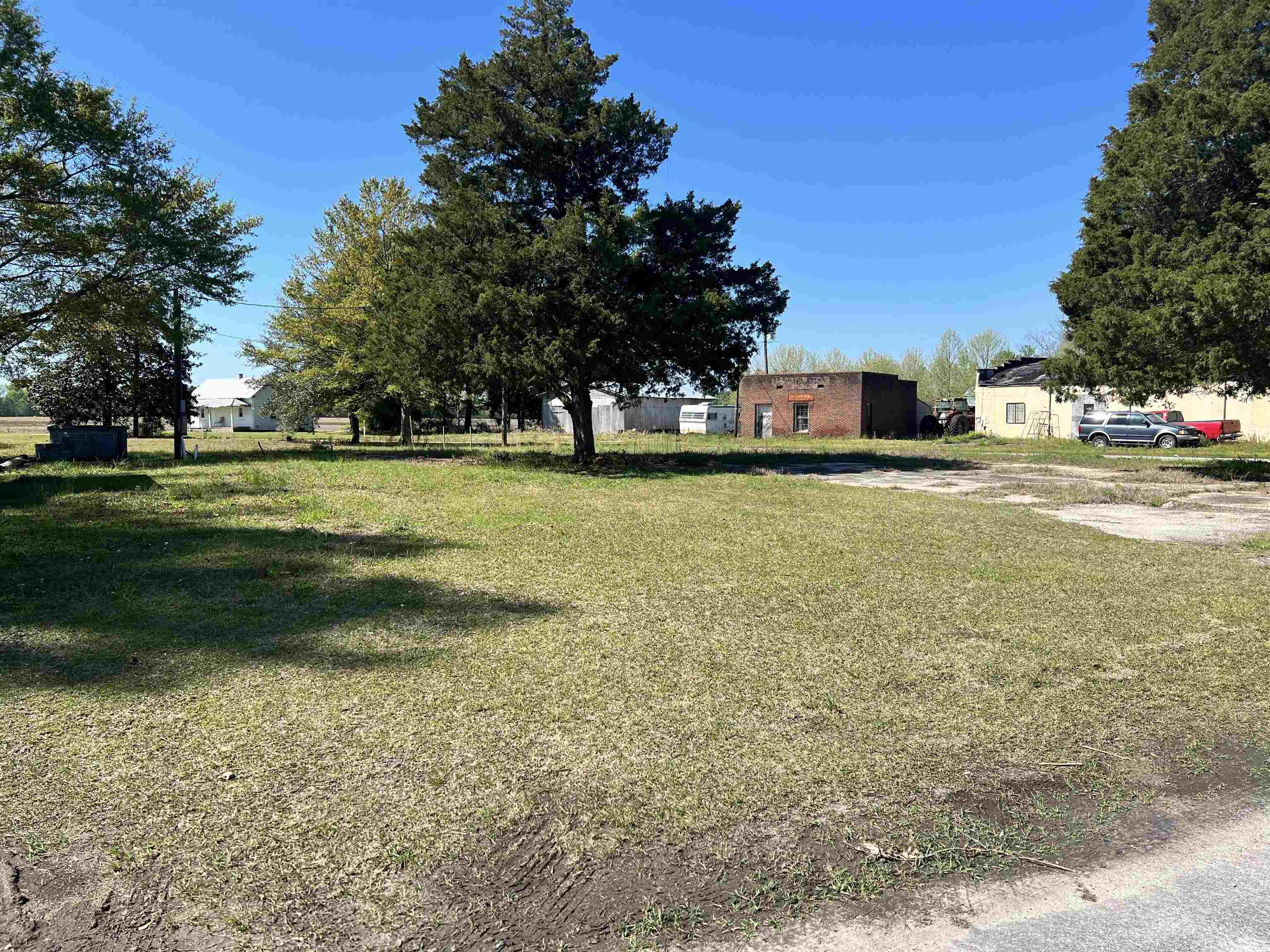 7377 Highway 9 Property Photo 3