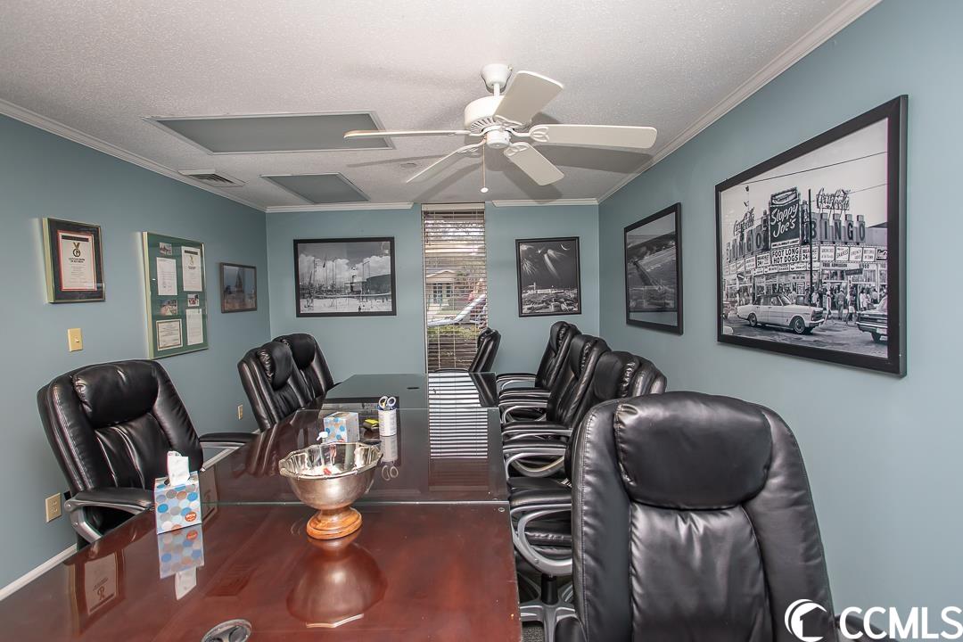 1801 N Oak St. Property Photo 5