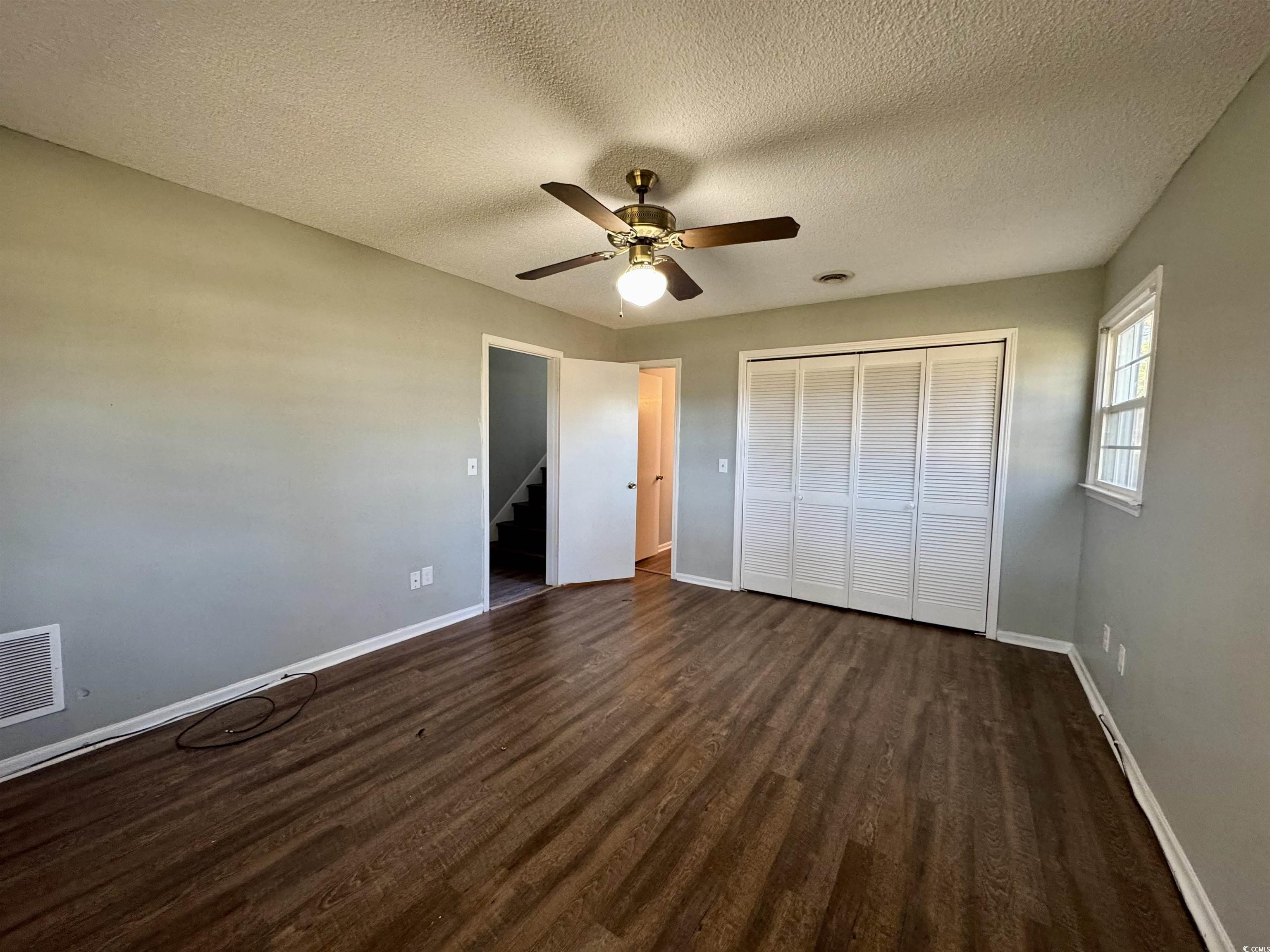 482 Greenview Dr. Property Photo 18