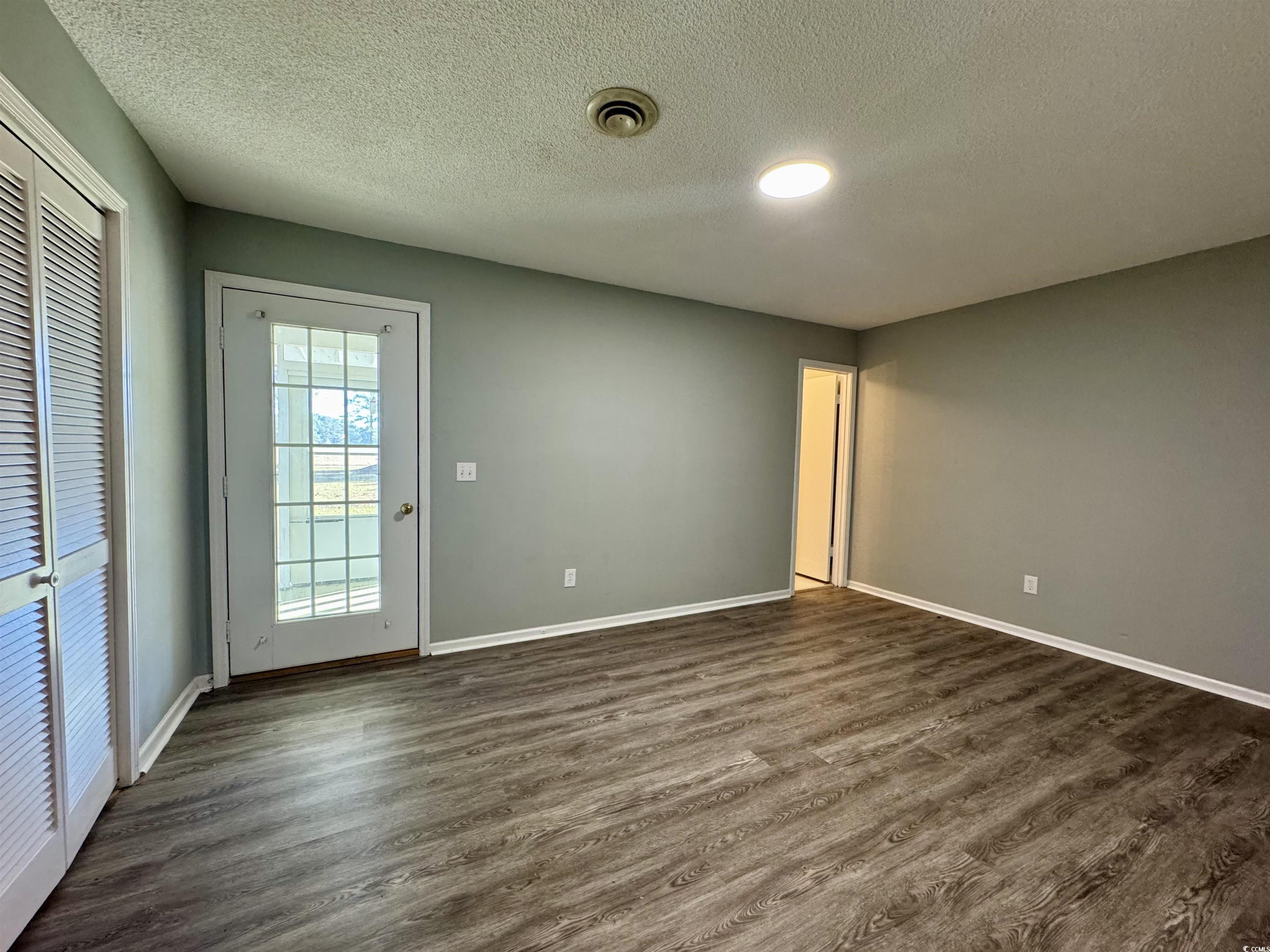 482 Greenview Dr. Property Photo 22