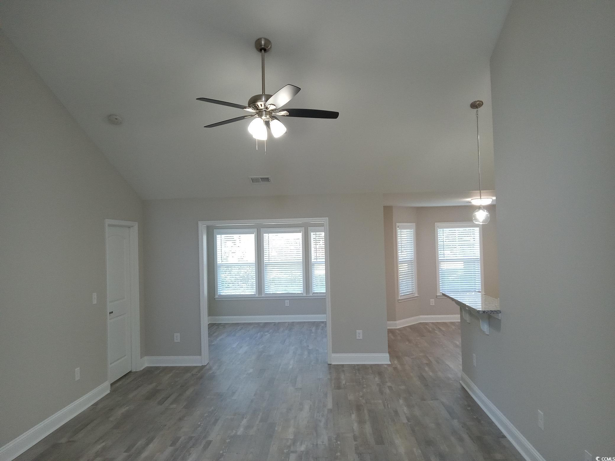1023 Meares St. Property Photo 5