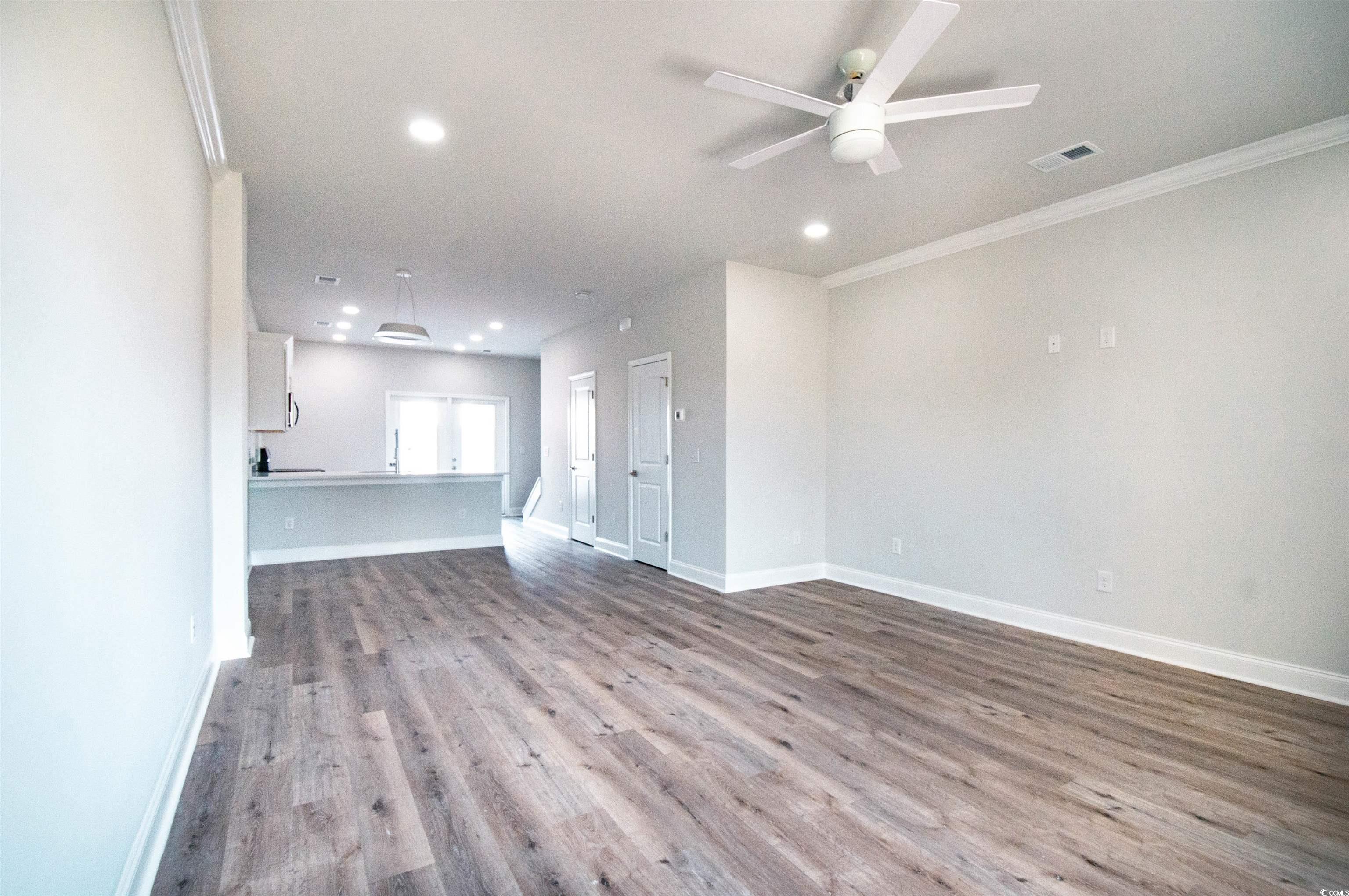 850 Maxine Ct. Property Photo 9