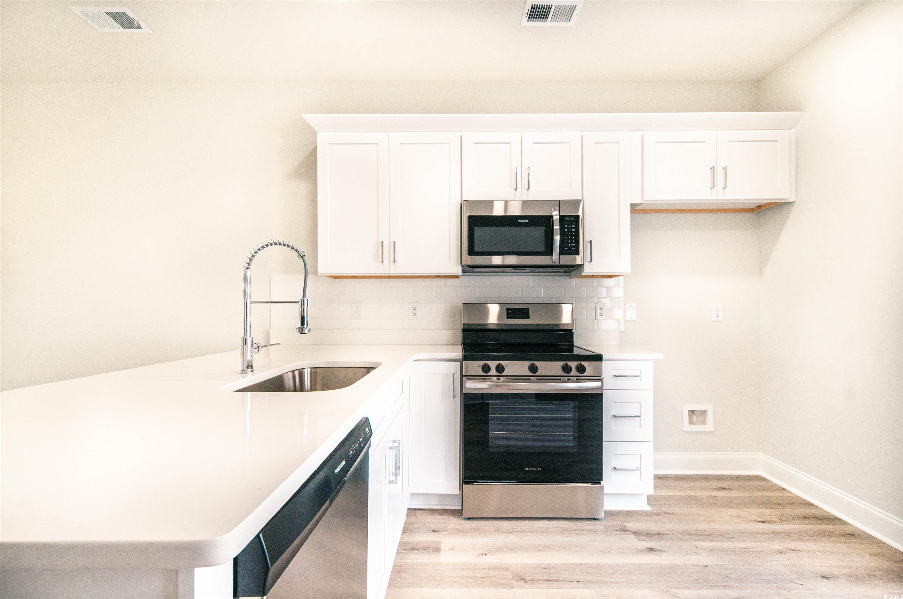 850 Maxine Ct. Property Photo 14