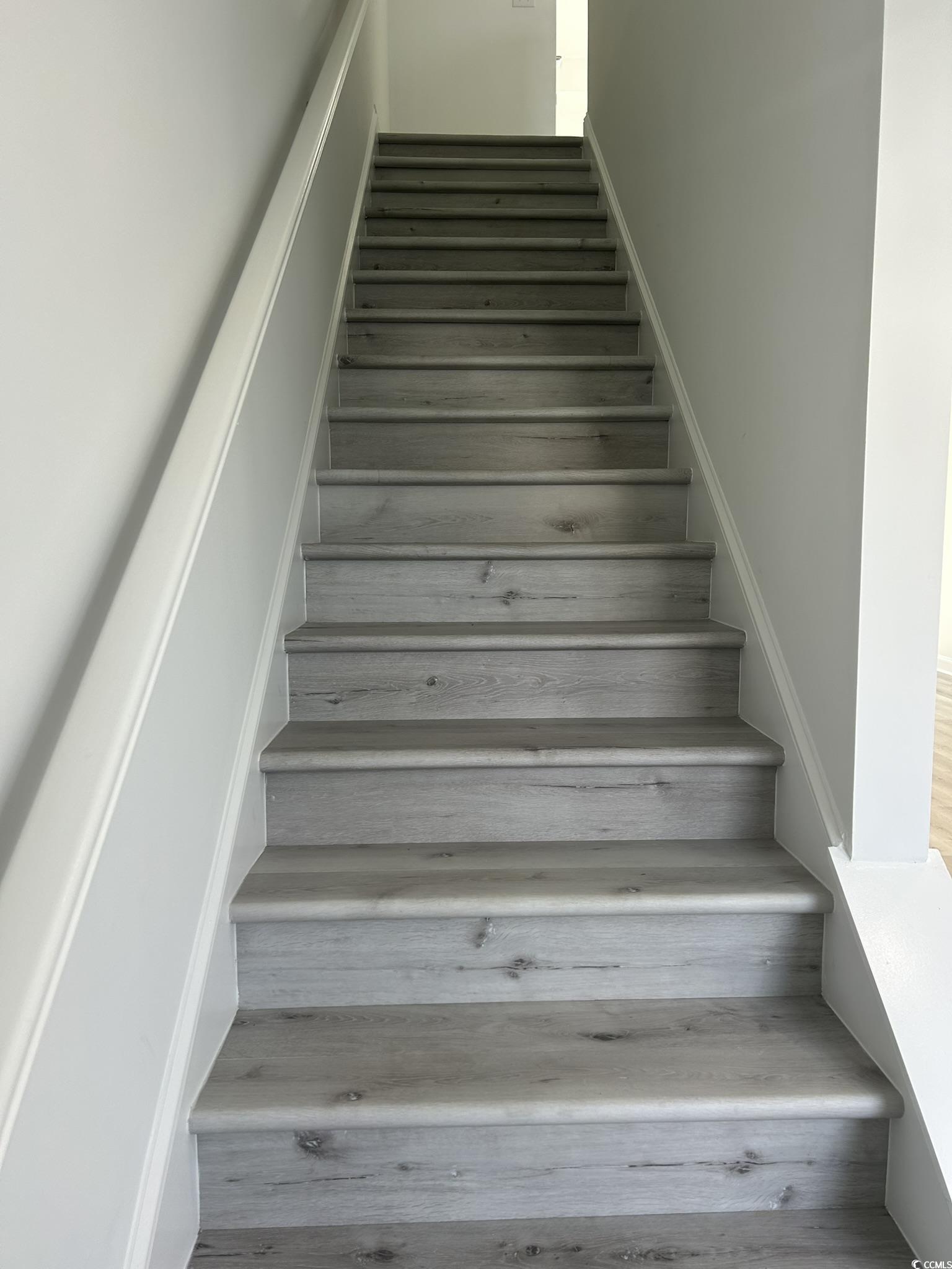 850 Maxine Ct. Property Photo 15