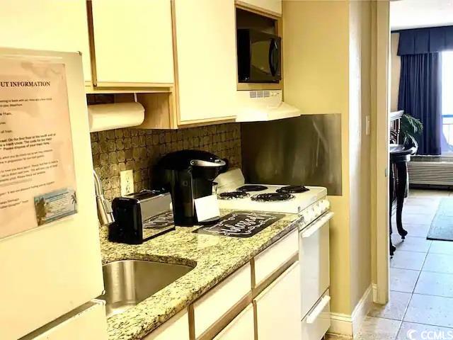 2300 N Ocean Blvd. Property Photo 6