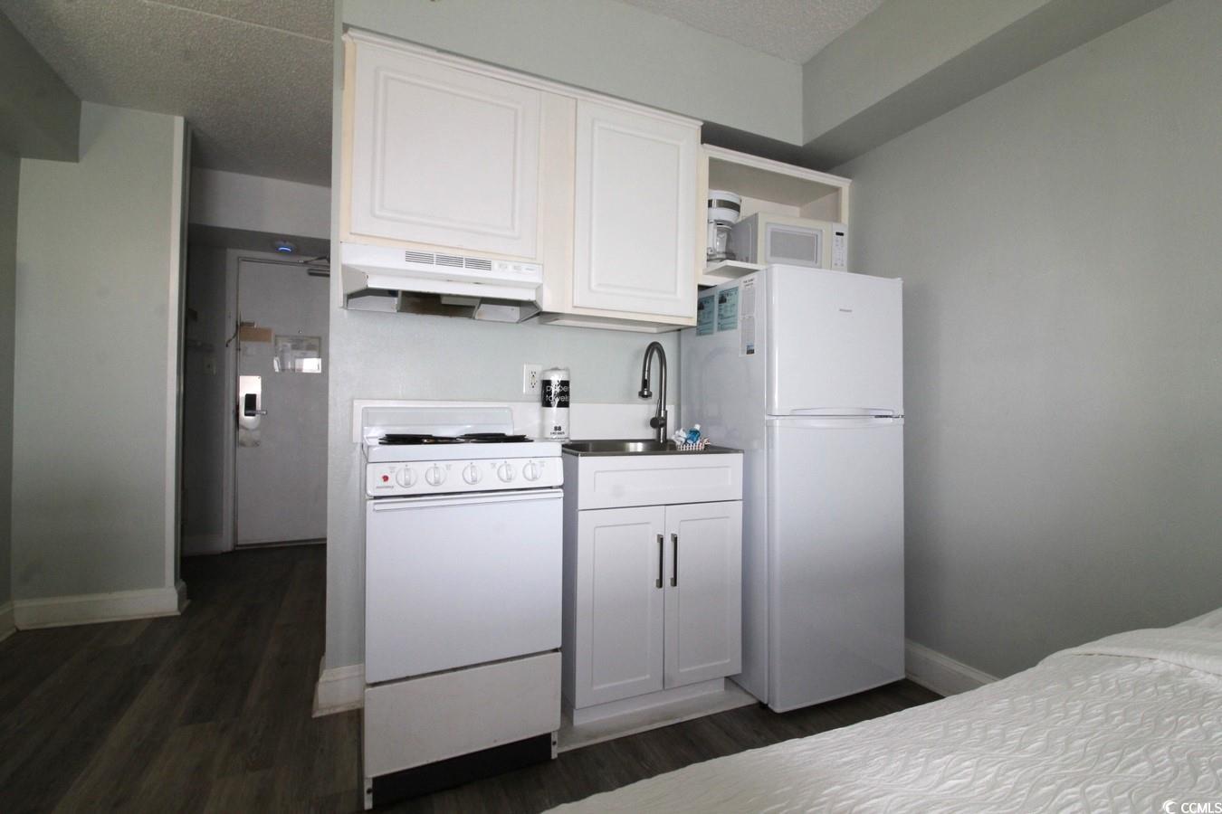 1207 S Ocean Blvd. Property Photo 8
