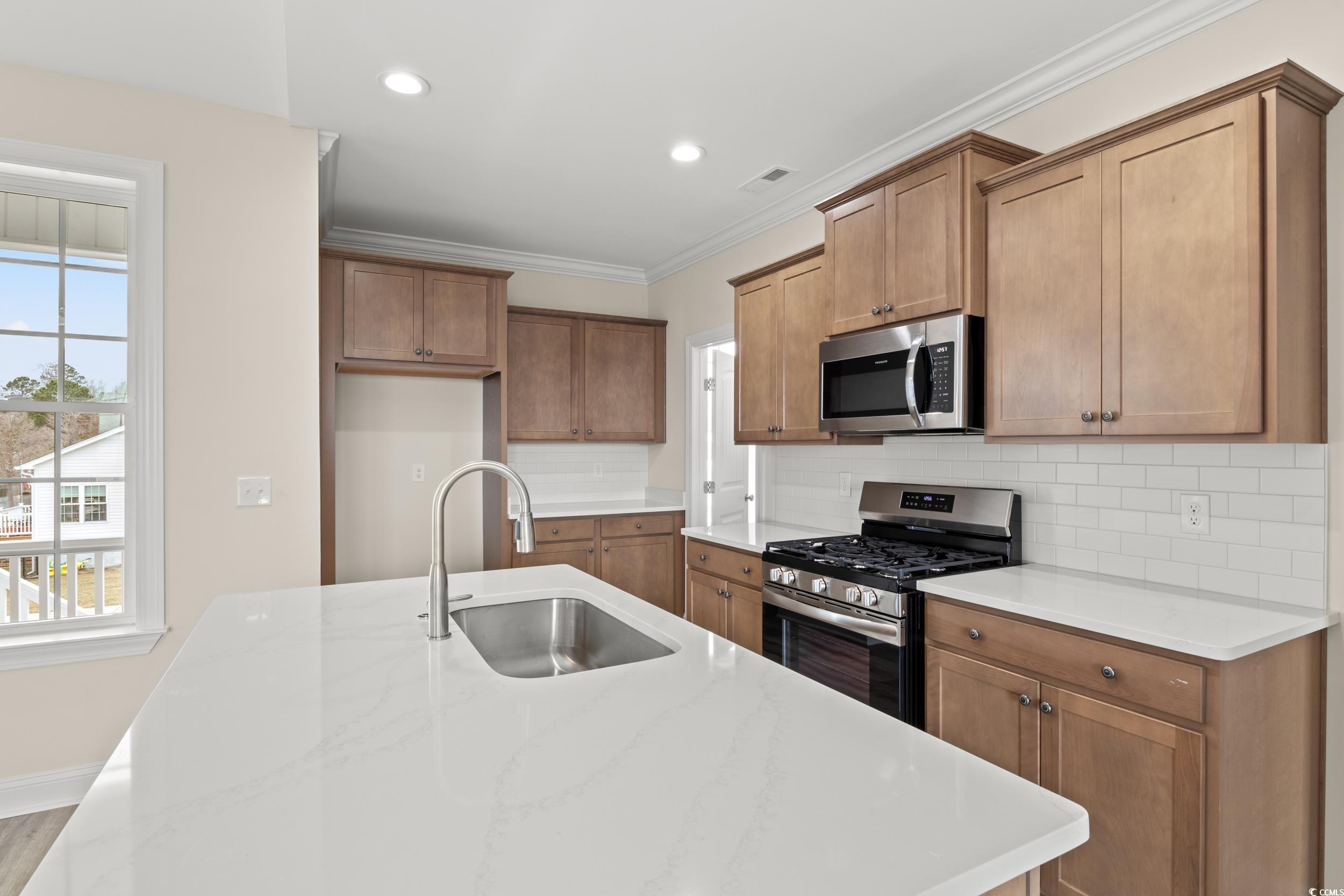 2731 South Bay St. Property Photo 11
