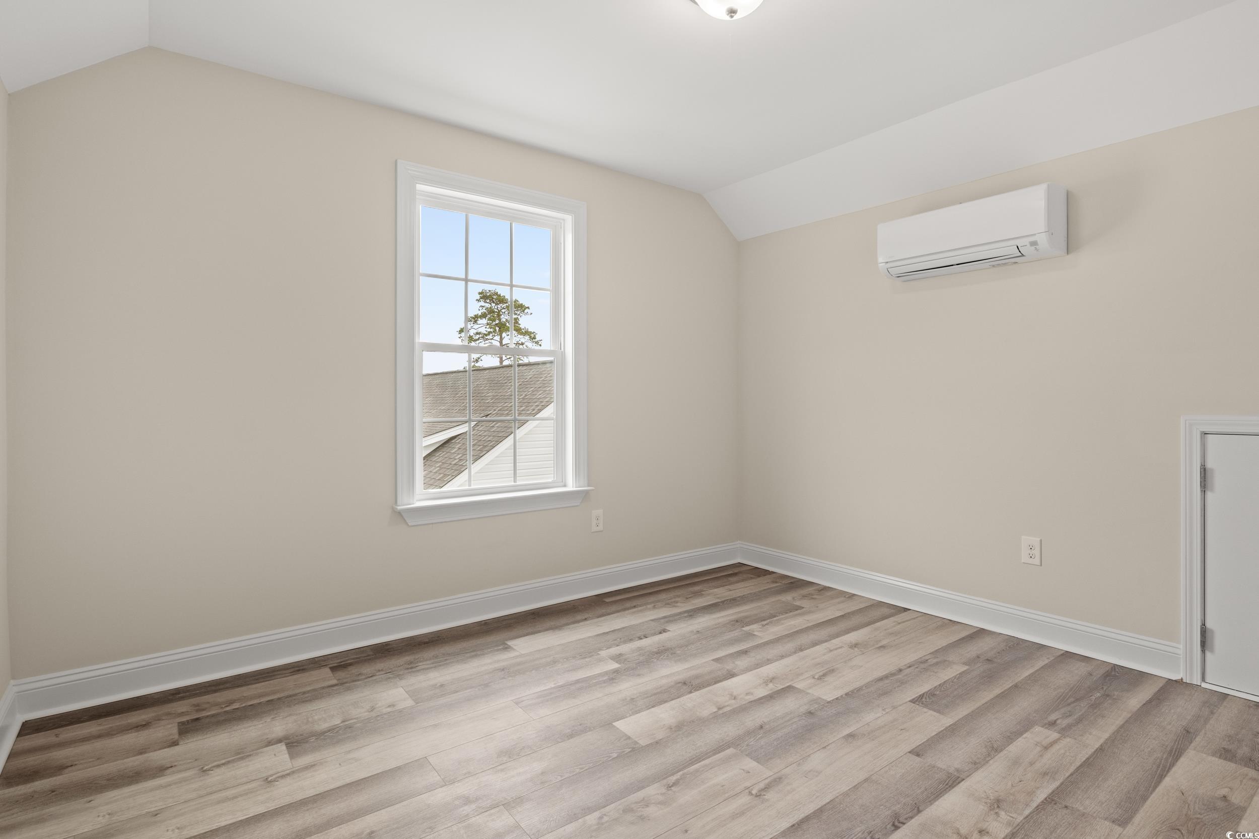 2731 South Bay St. Property Photo 23