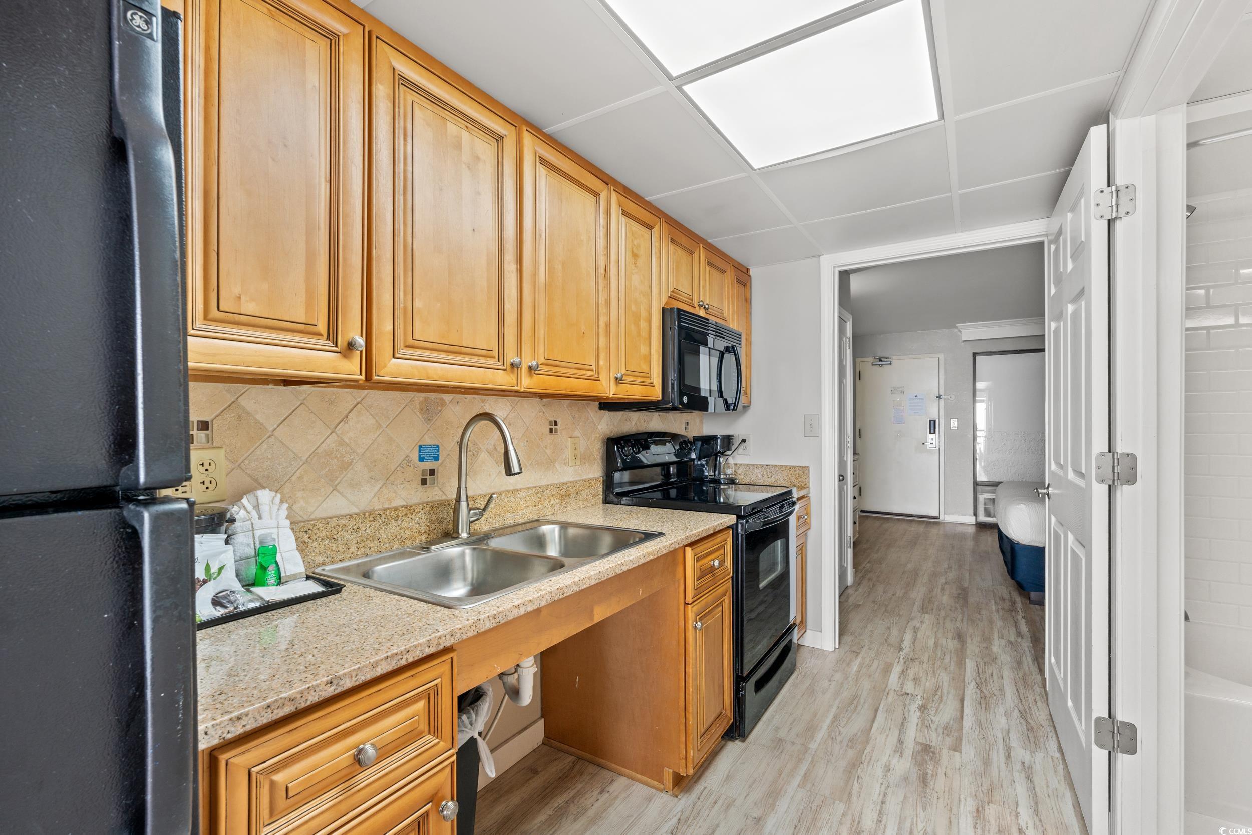 3000 N Ocean Blvd. Property Photo 11