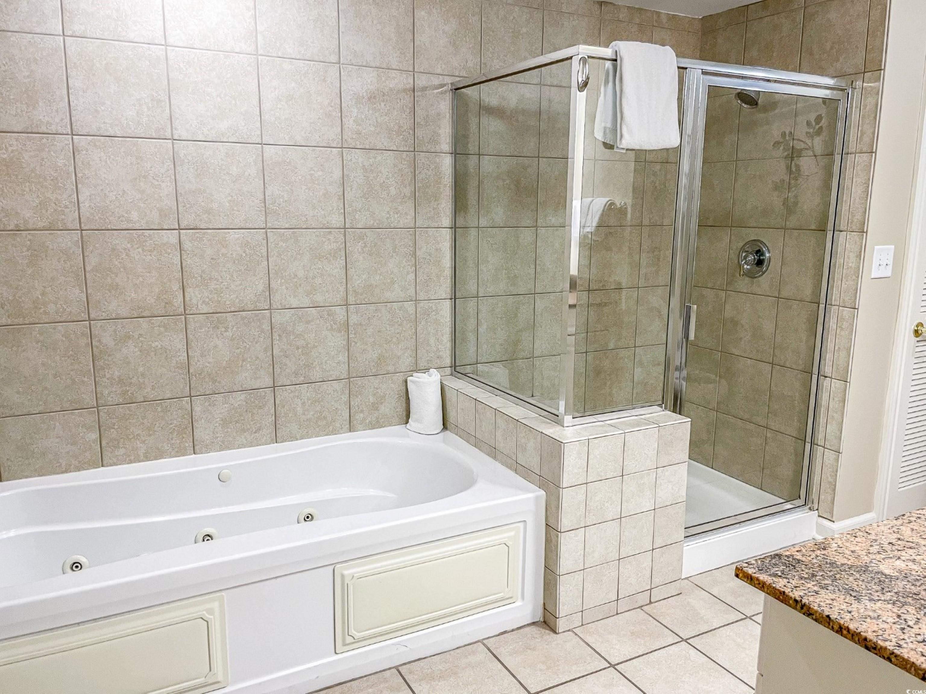 9994 Beach Club Dr. Property Photo 21