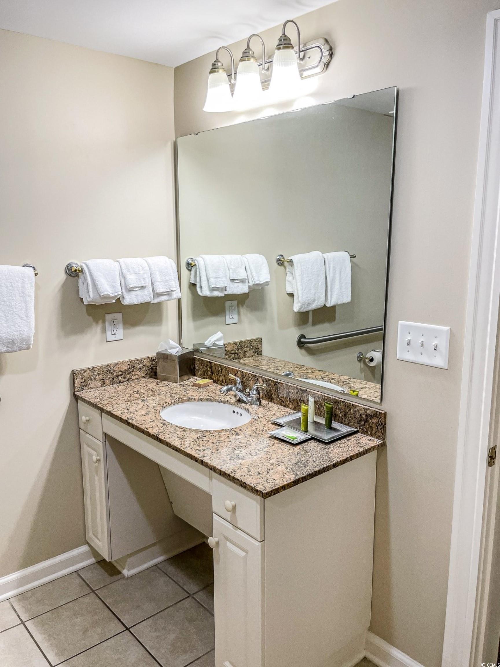 9994 Beach Club Dr. Property Photo 29