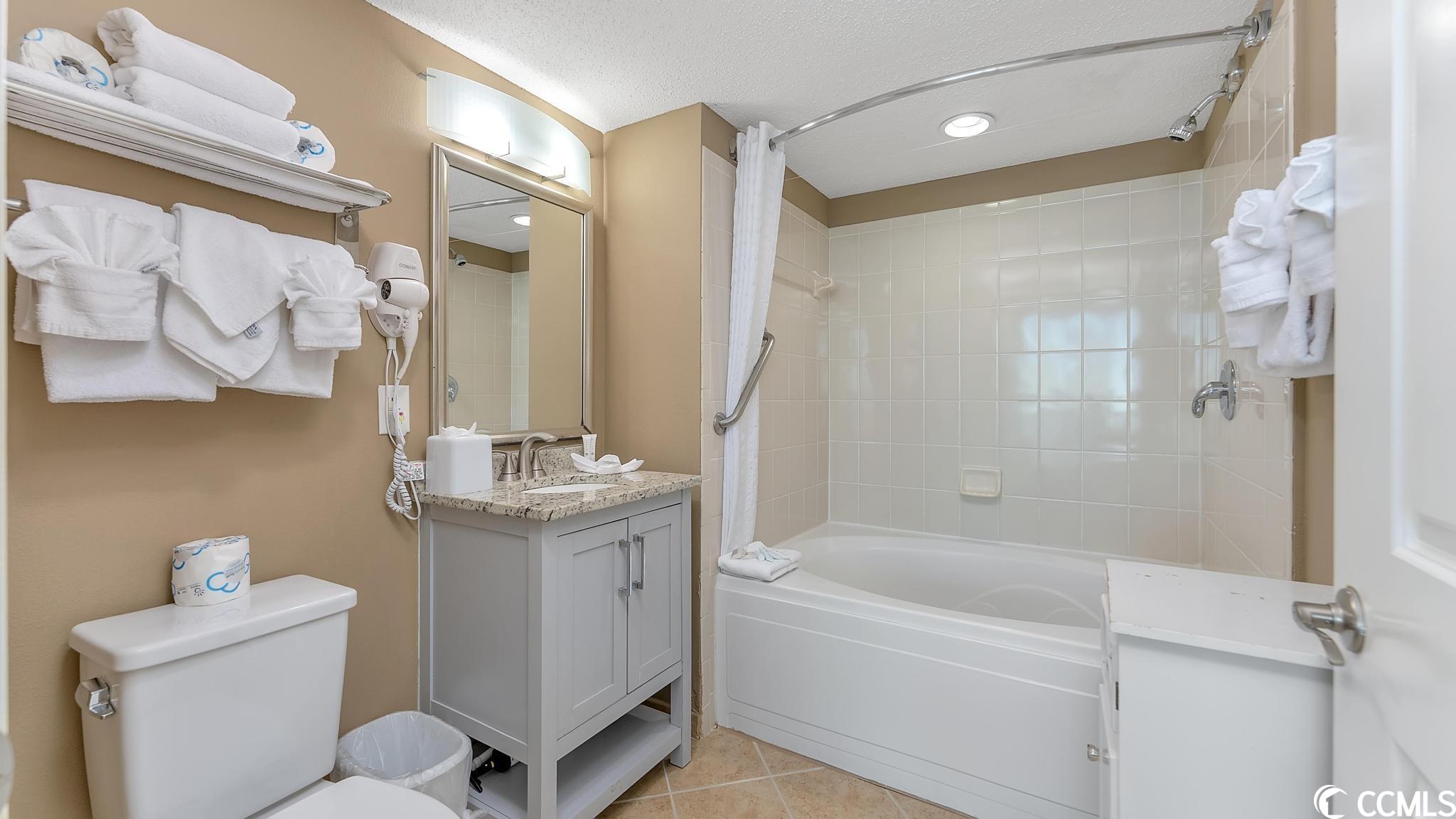 300 N Ocean Blvd. Property Photo 24