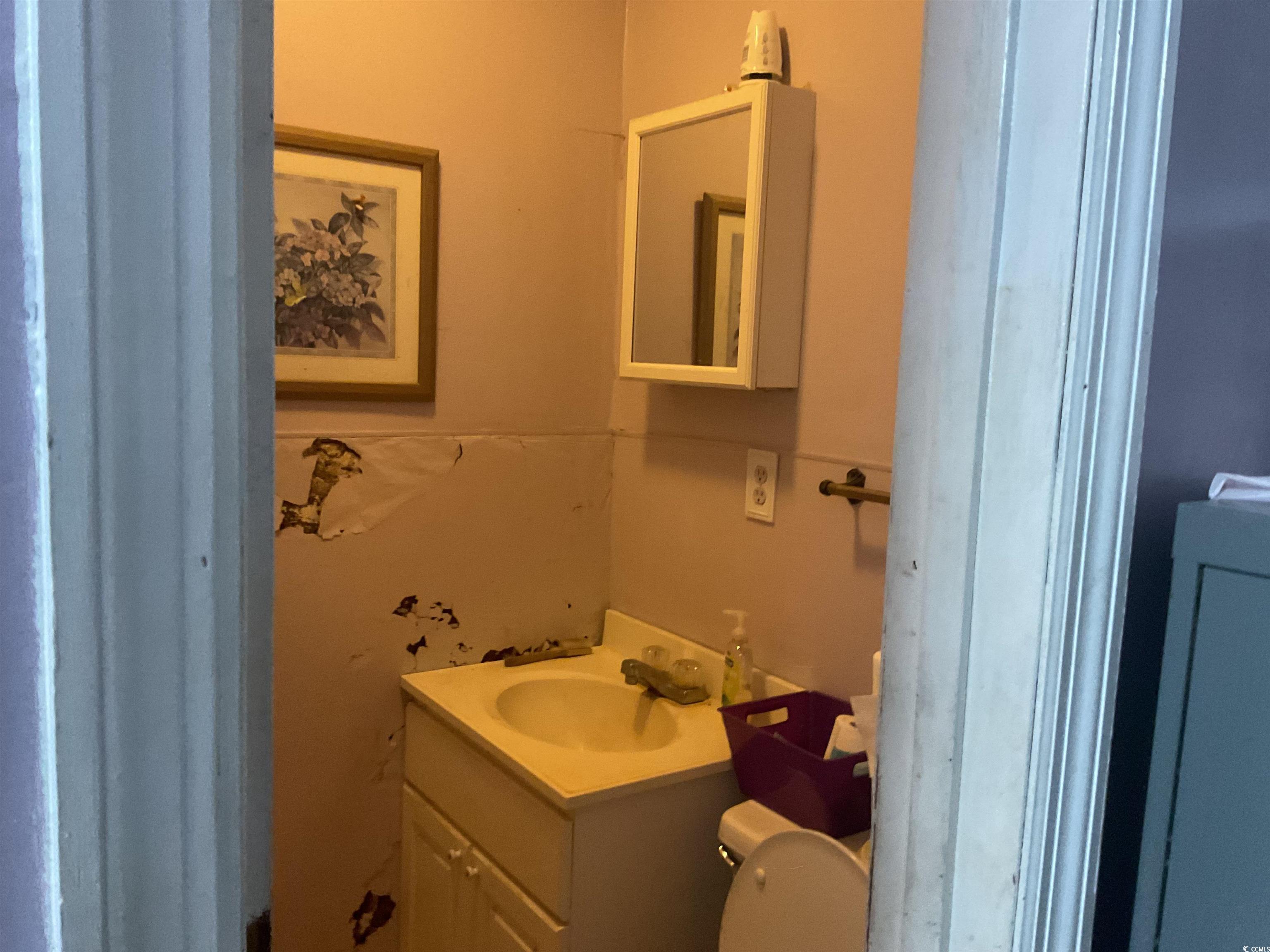 210 S Jackson St. Property Photo 6