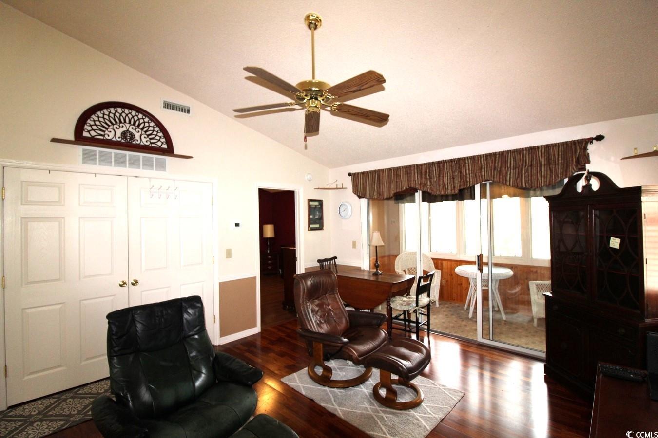 1131 White Tree Ln. Property Photo 4