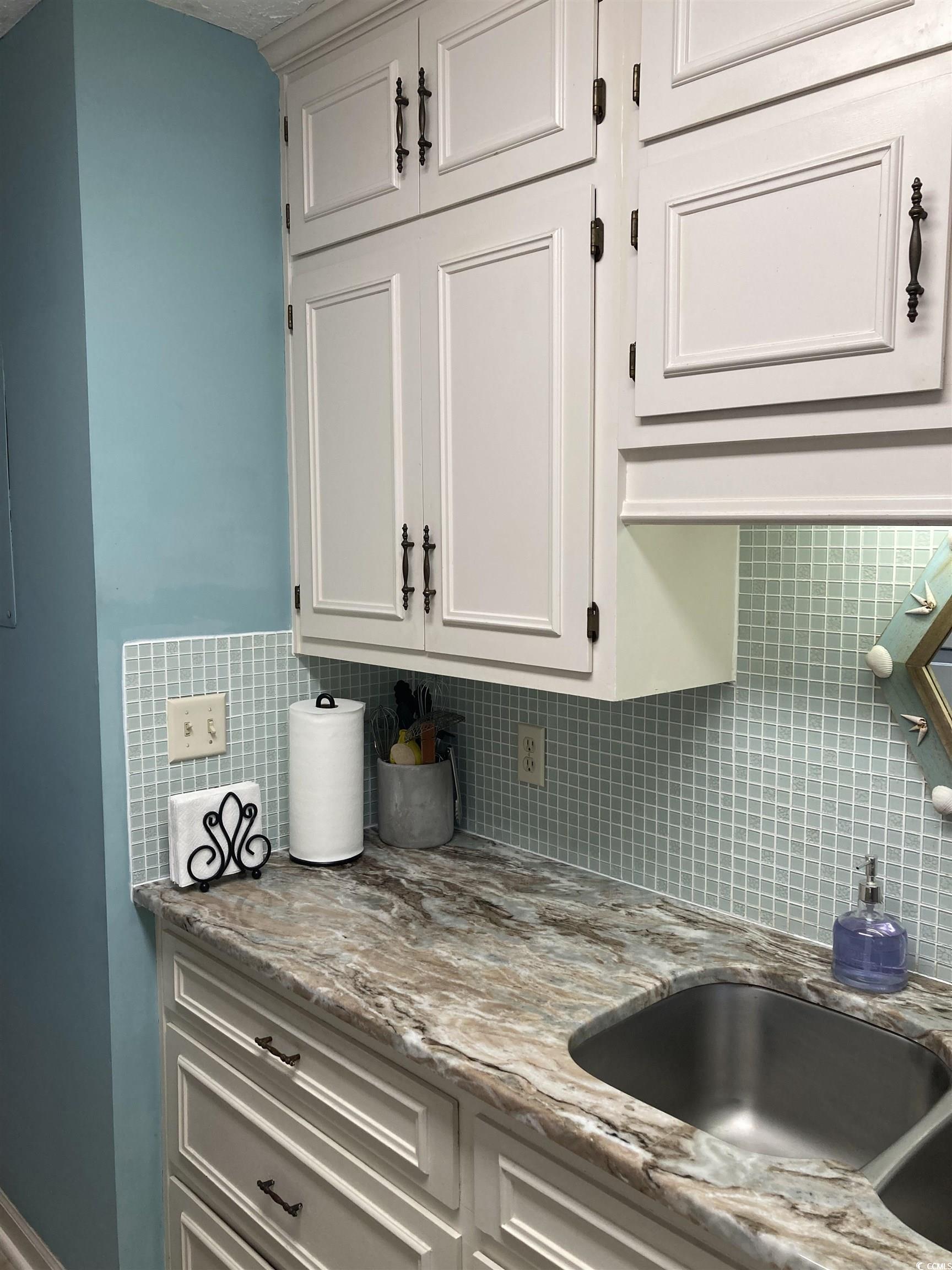 9621 Shore Dr. Property Photo 3