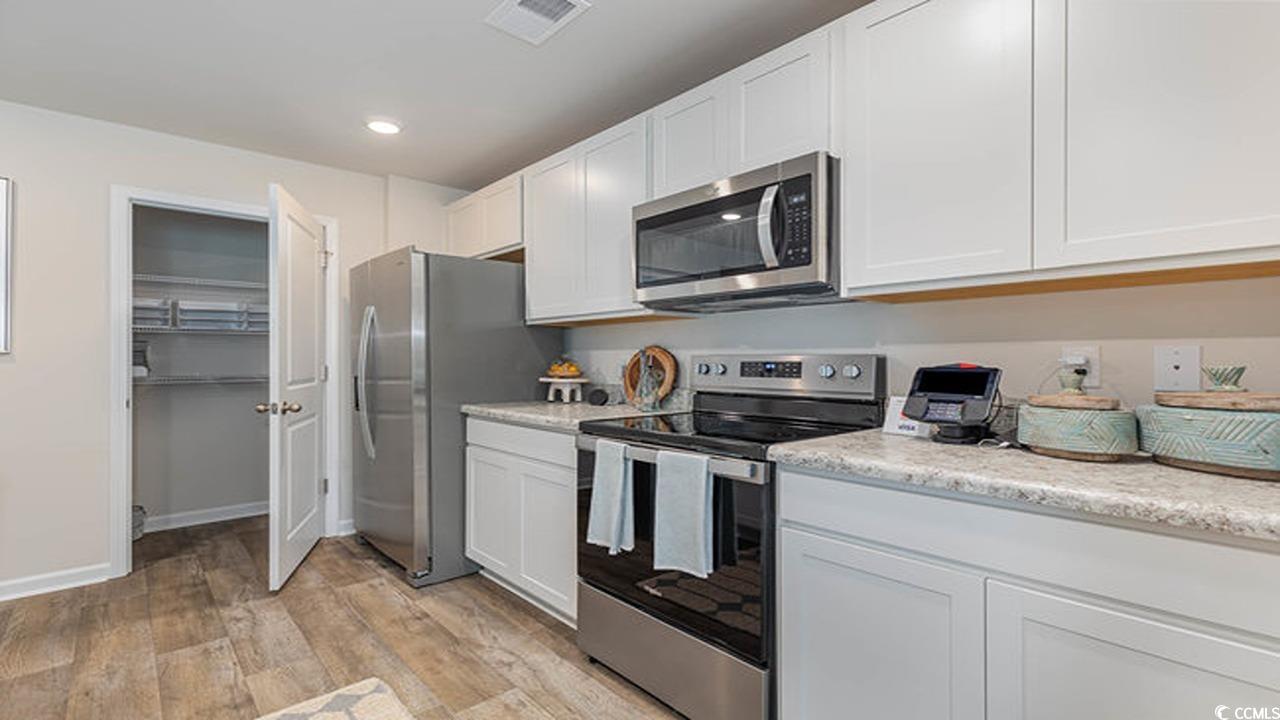 119 Cambridge Dr. Property Photo 5