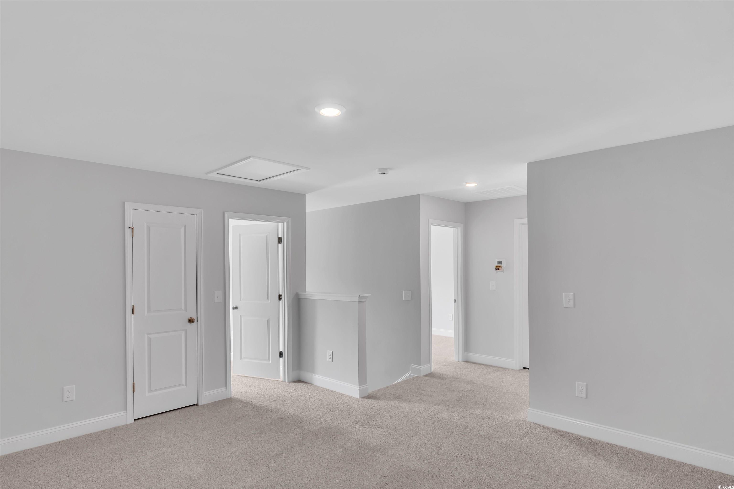 233 Sandridgebury Dr. Property Photo 16