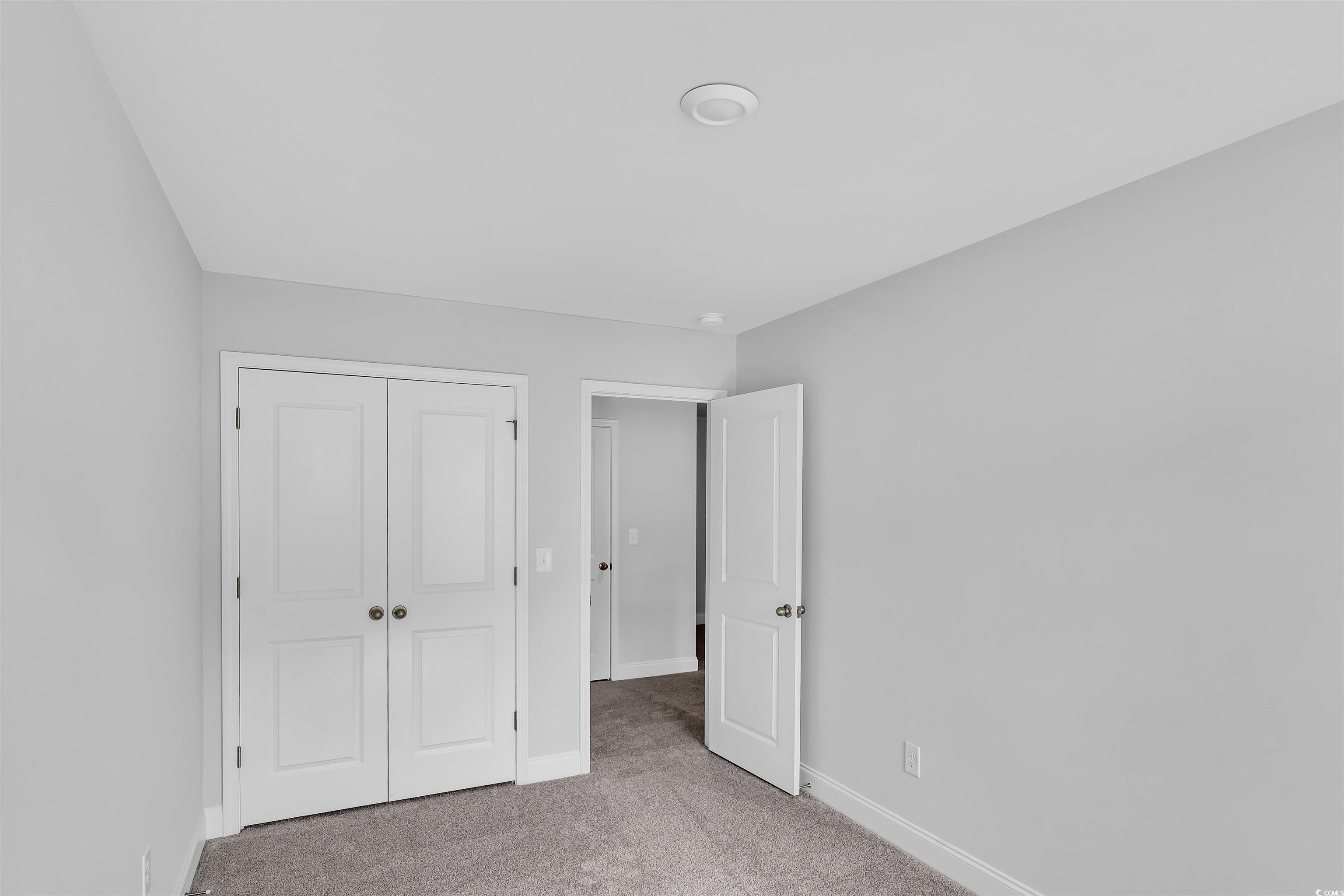 233 Sandridgebury Dr. Property Photo 22
