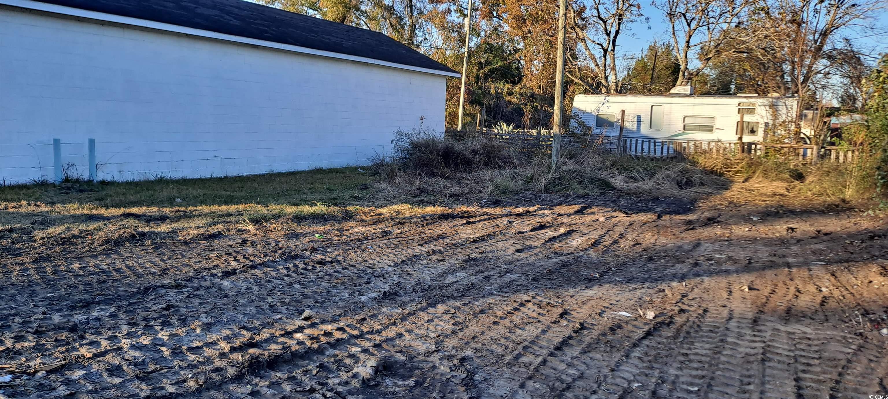 208 W Main St. Property Photo 1