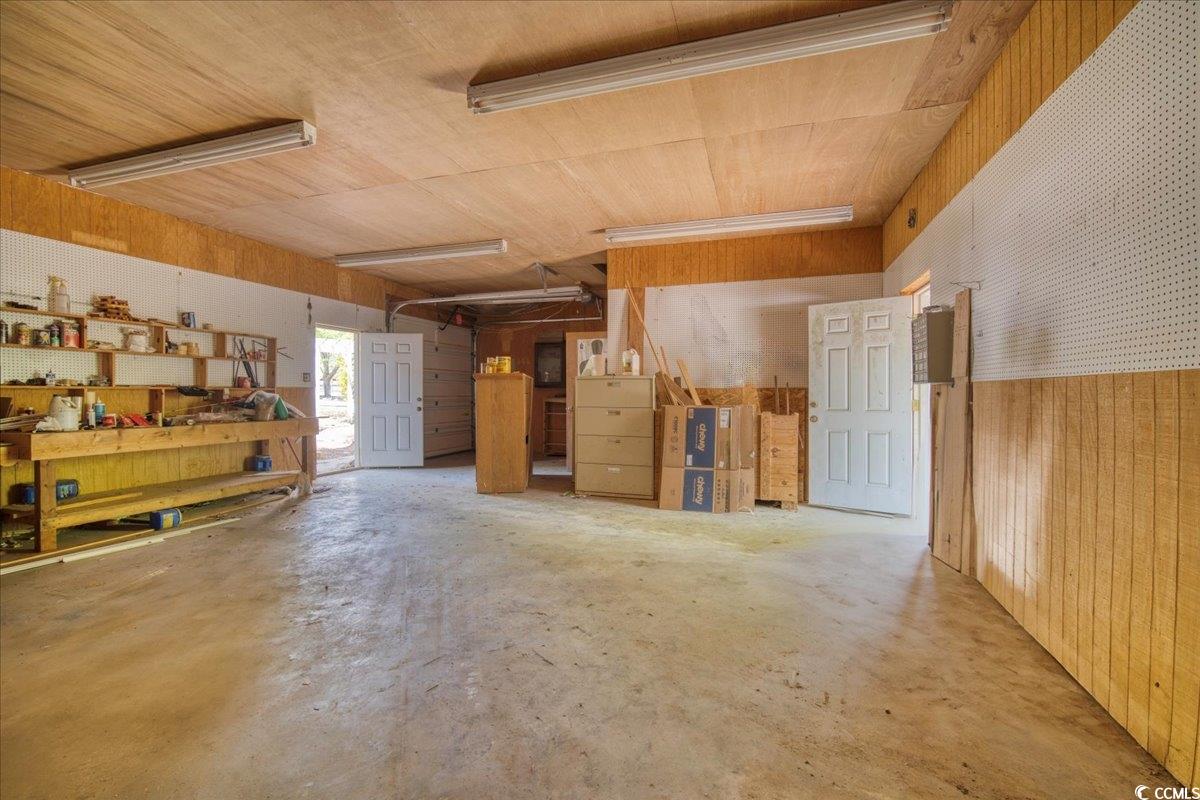 109 Last Dr. Property Photo 17