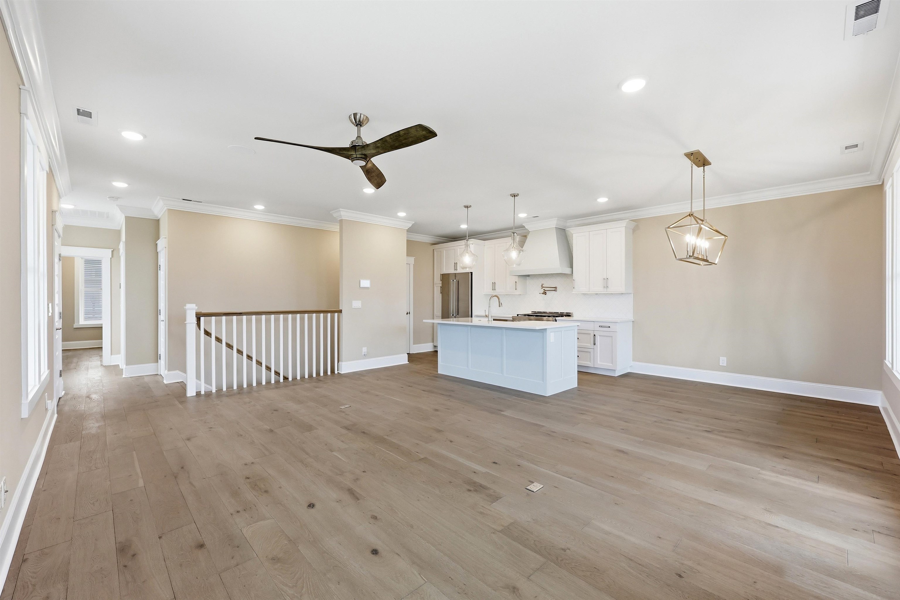 8035 Arcady St. Property Photo 9