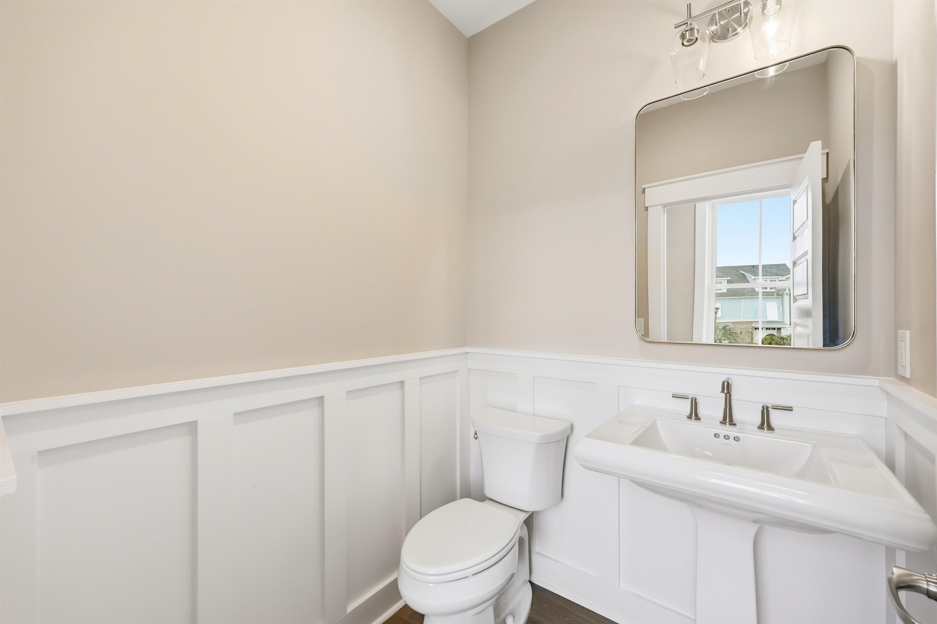 8035 Arcady St. Property Photo 17