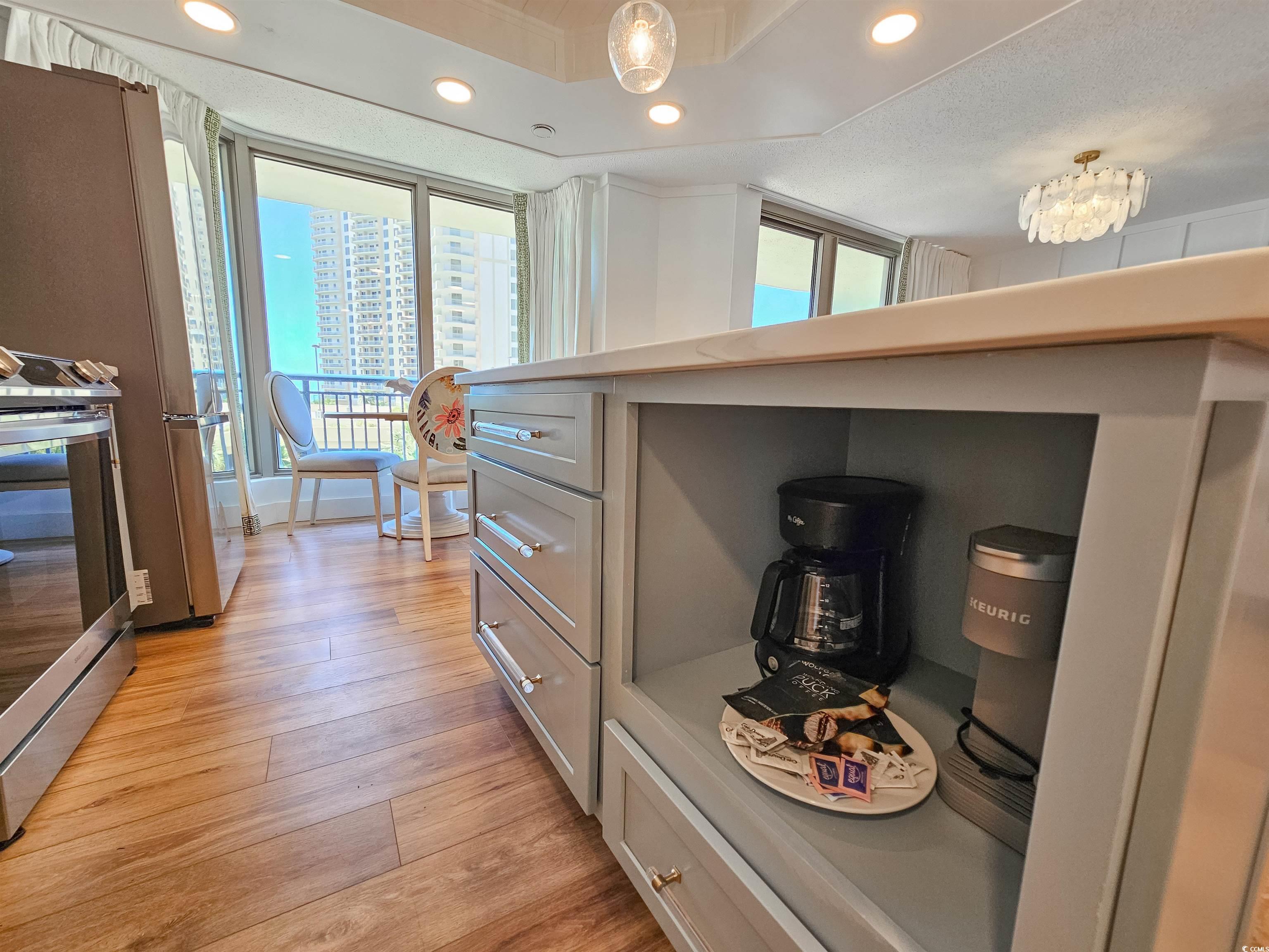 8560 Queensway Blvd. Property Photo 11