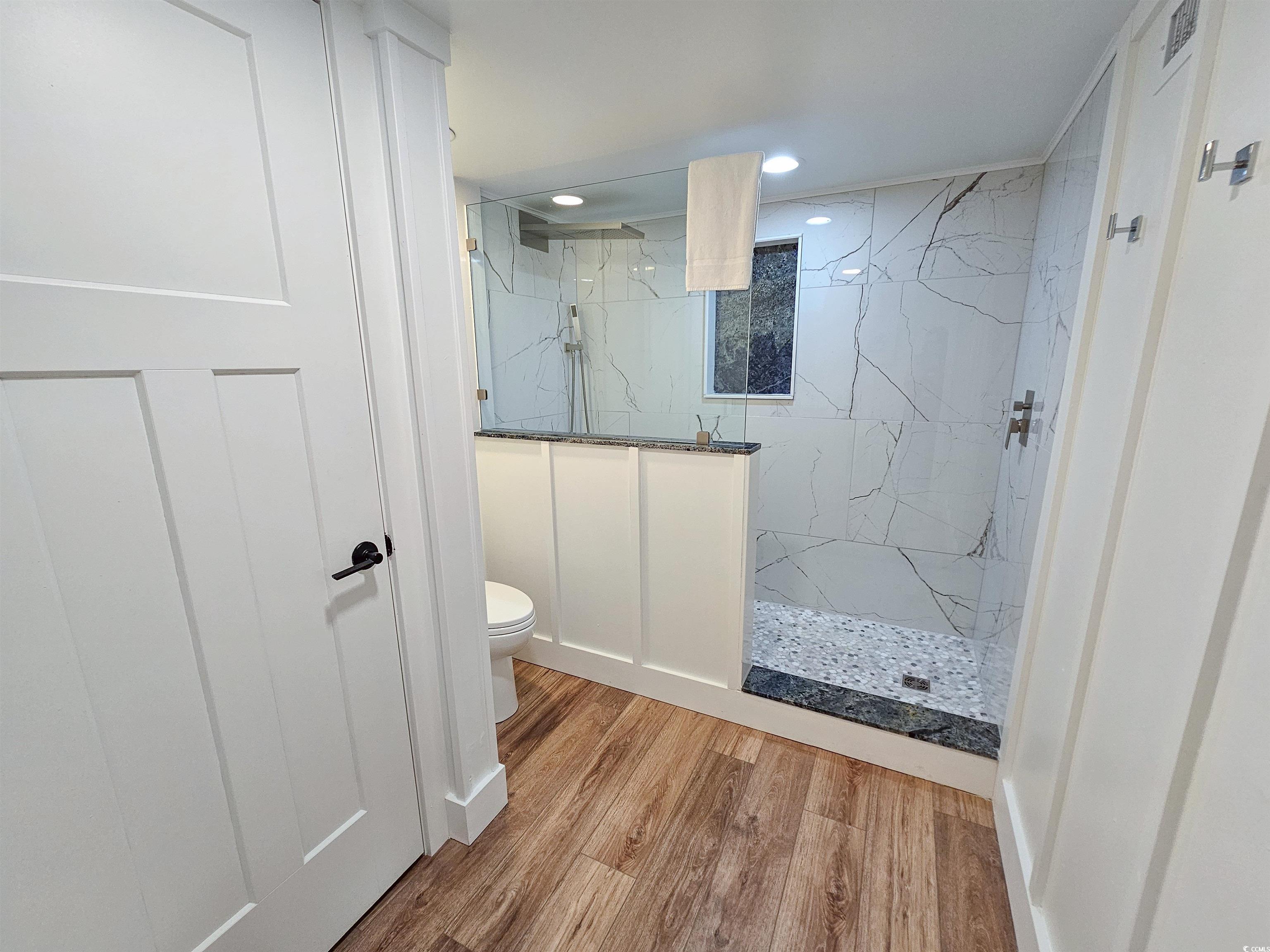 8560 Queensway Blvd. Property Photo 29