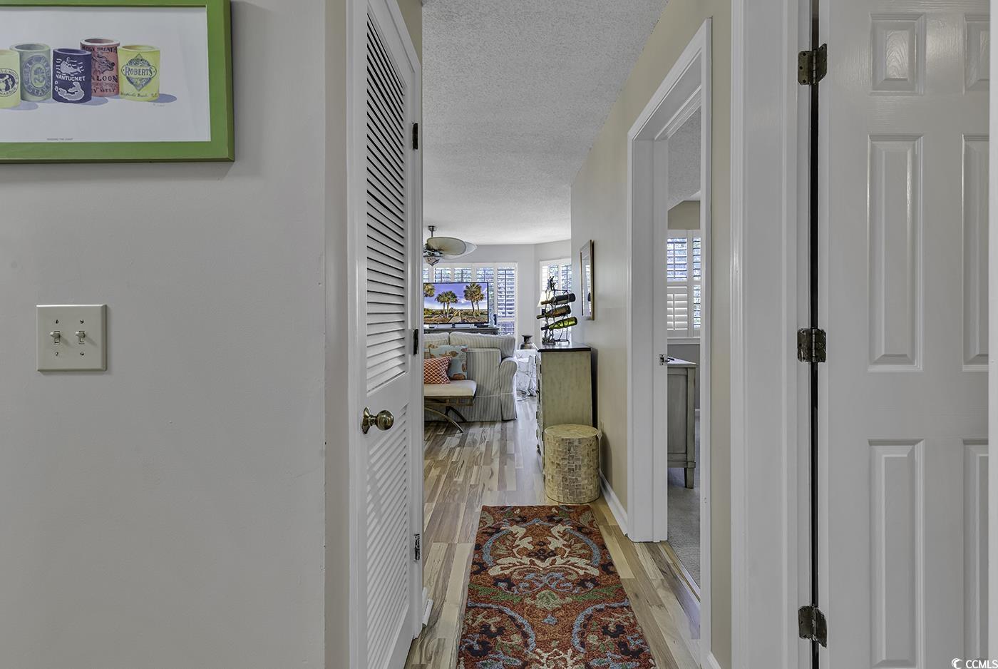 4601 Greenbriar Dr. Property Photo 3