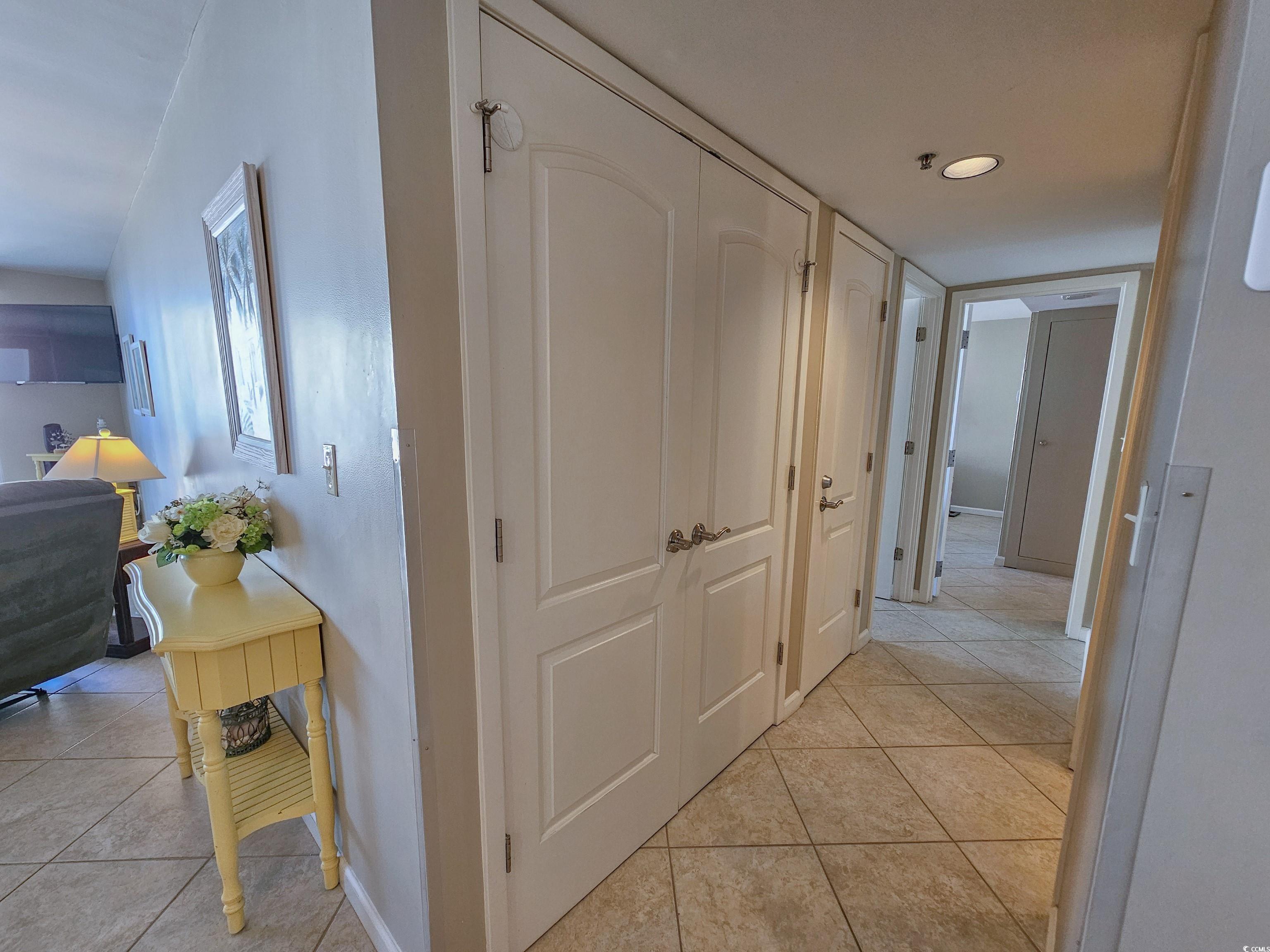 9820 Queensway Blvd. Property Photo 23