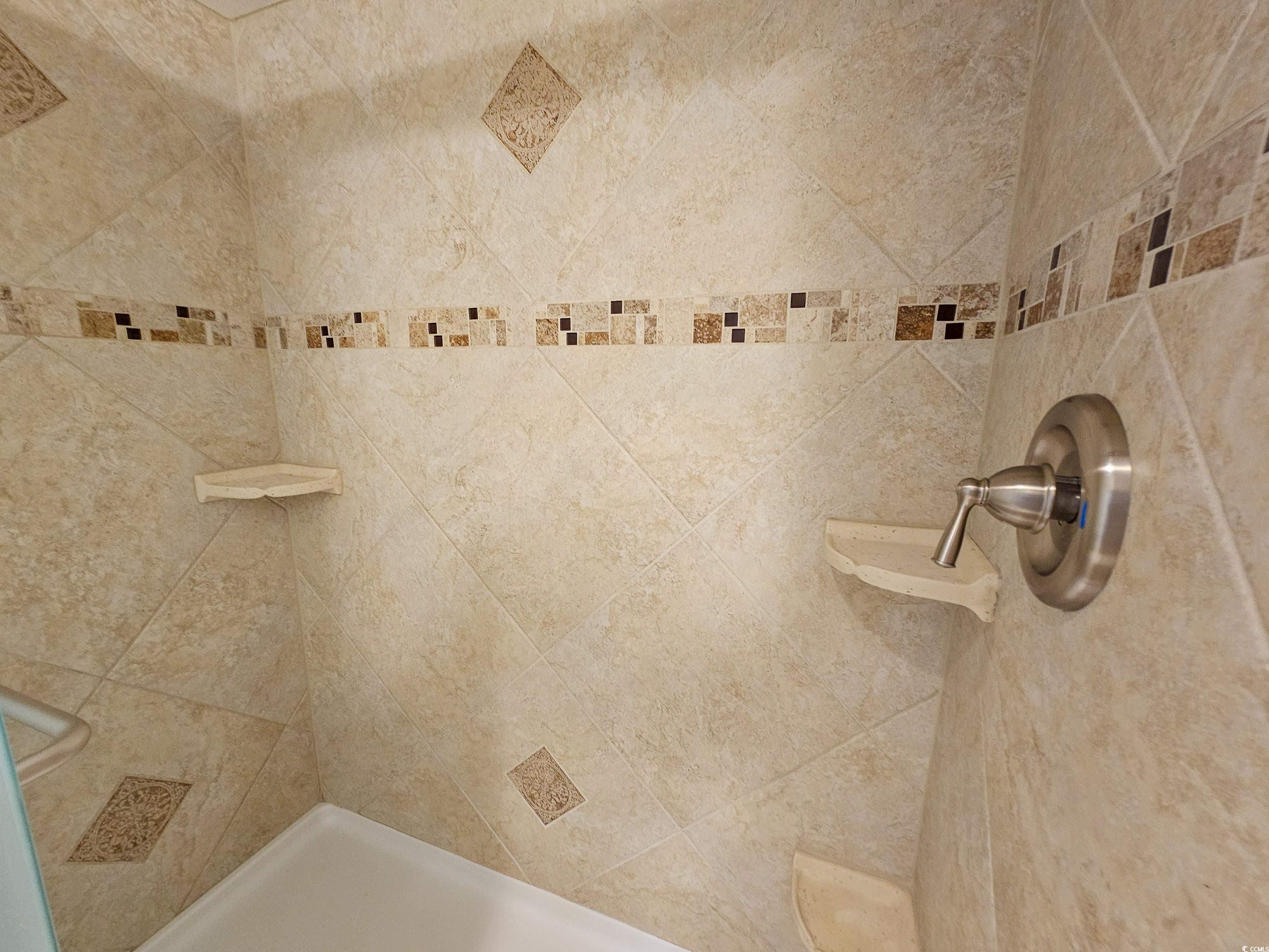 9820 Queensway Blvd. Property Photo 33