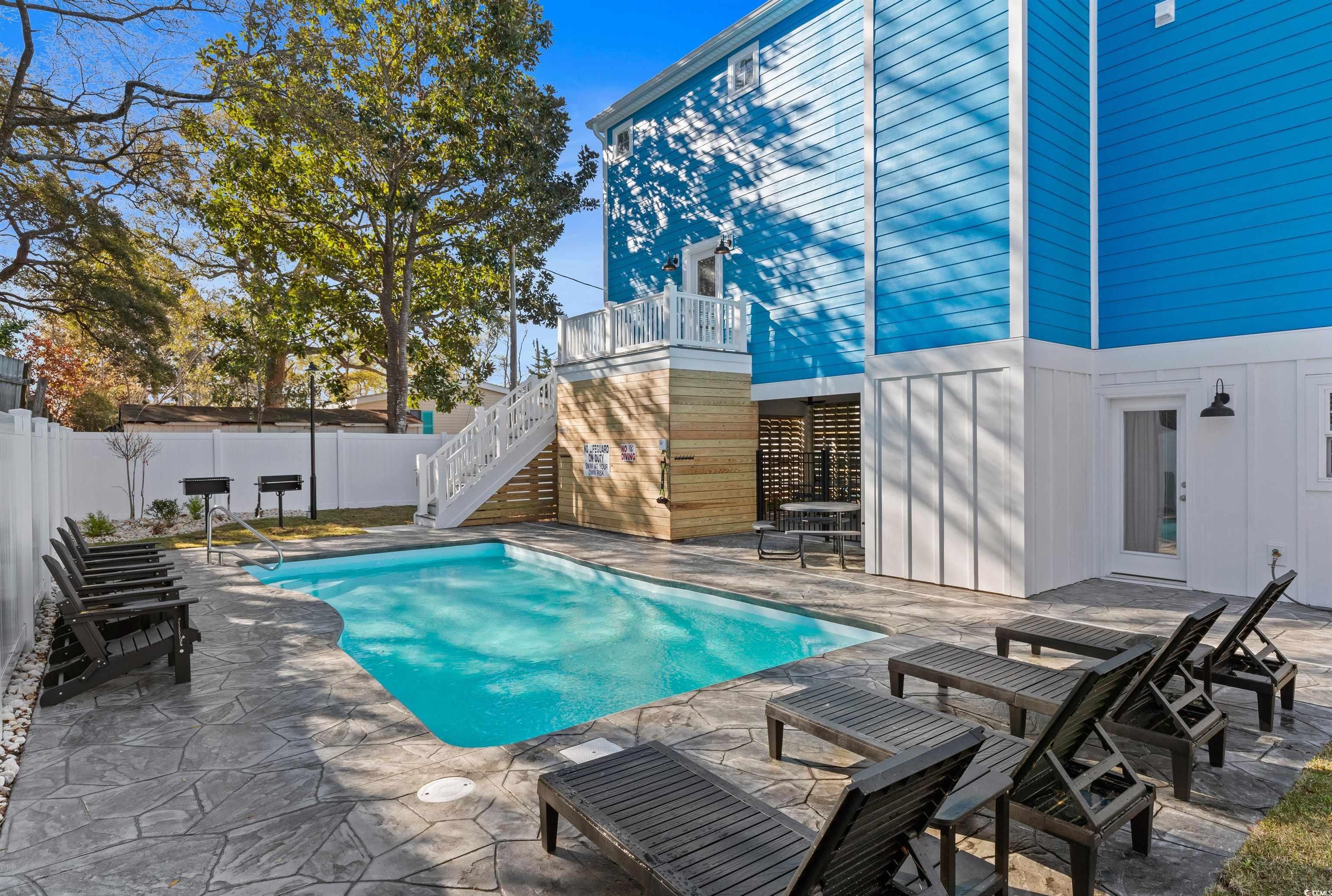 514 Vista Dr. Property Photo 3