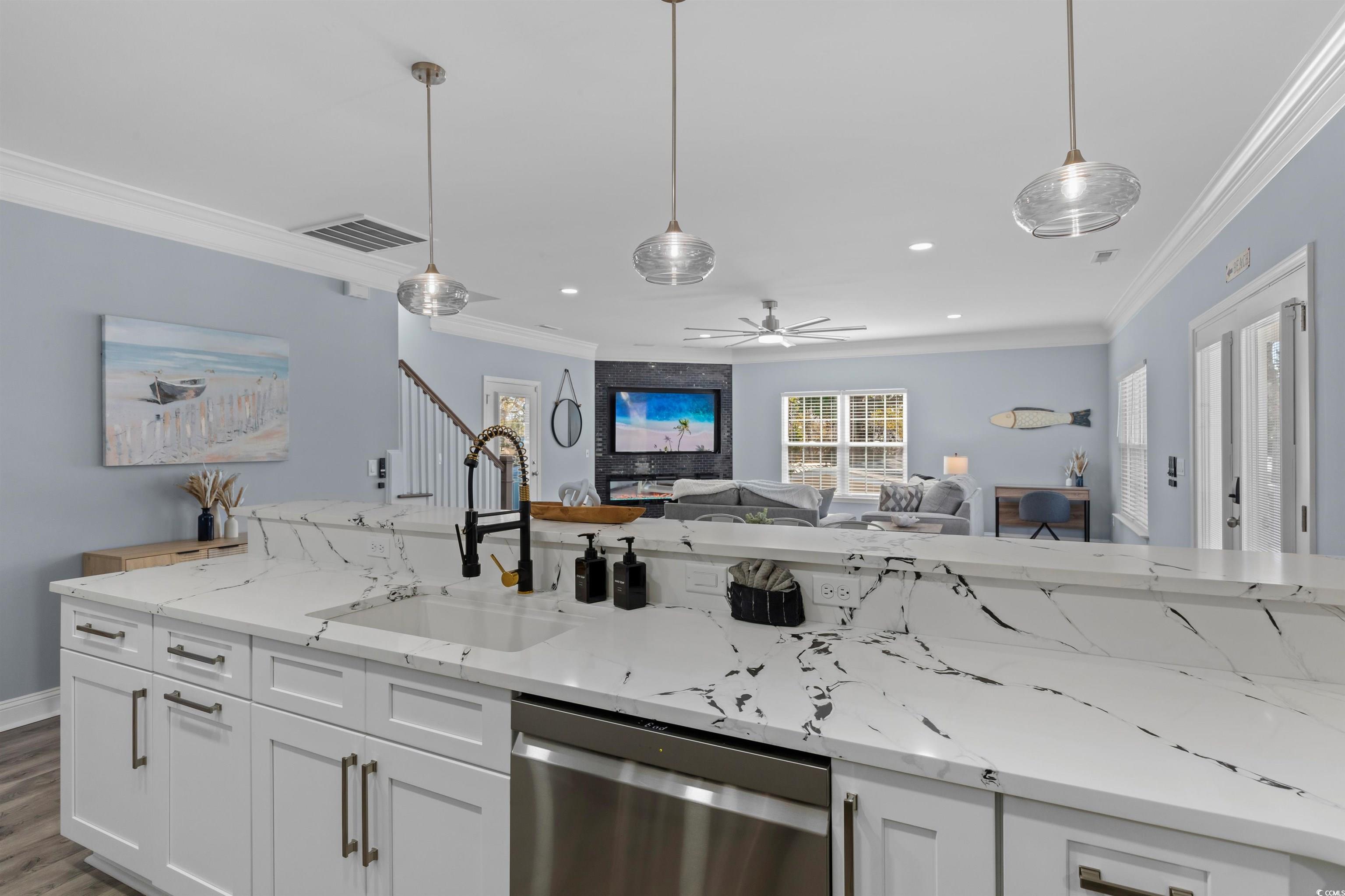 514 Vista Dr. Property Photo 11